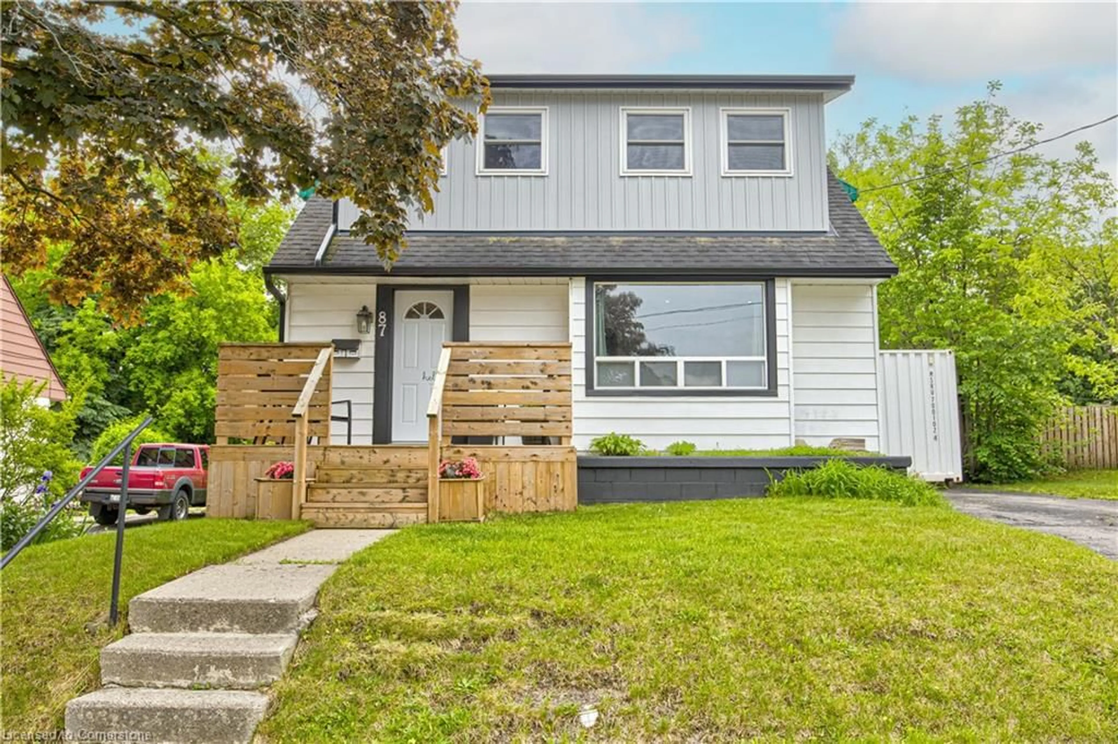Home with vinyl exterior material, street for 87 Stewart Ave, Cambridge Ontario N1R 2V1