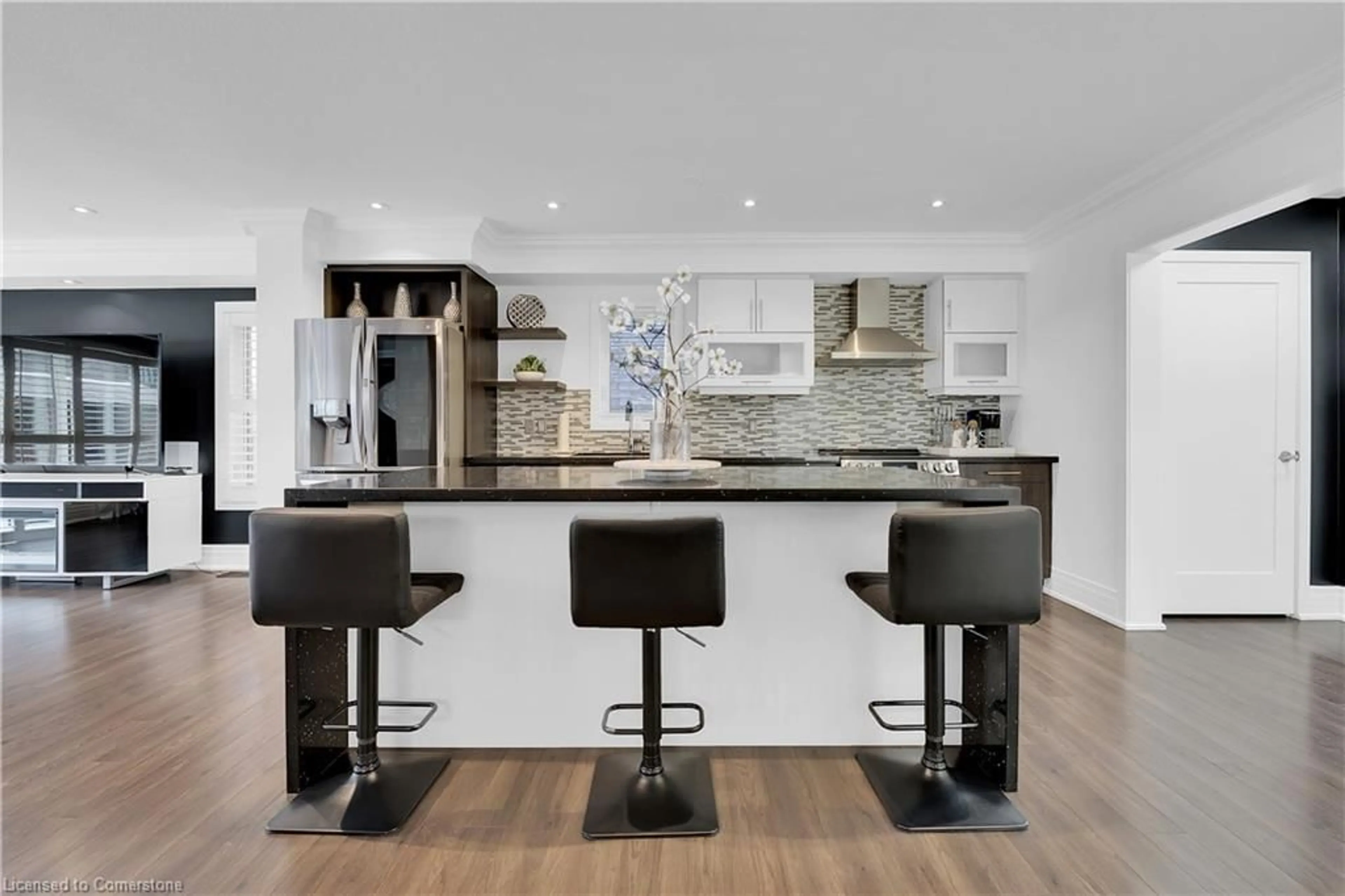 Open concept kitchen, unknown for 72 Aldgate Avenue Ave, Stoney Creek Ontario L8J 0J1