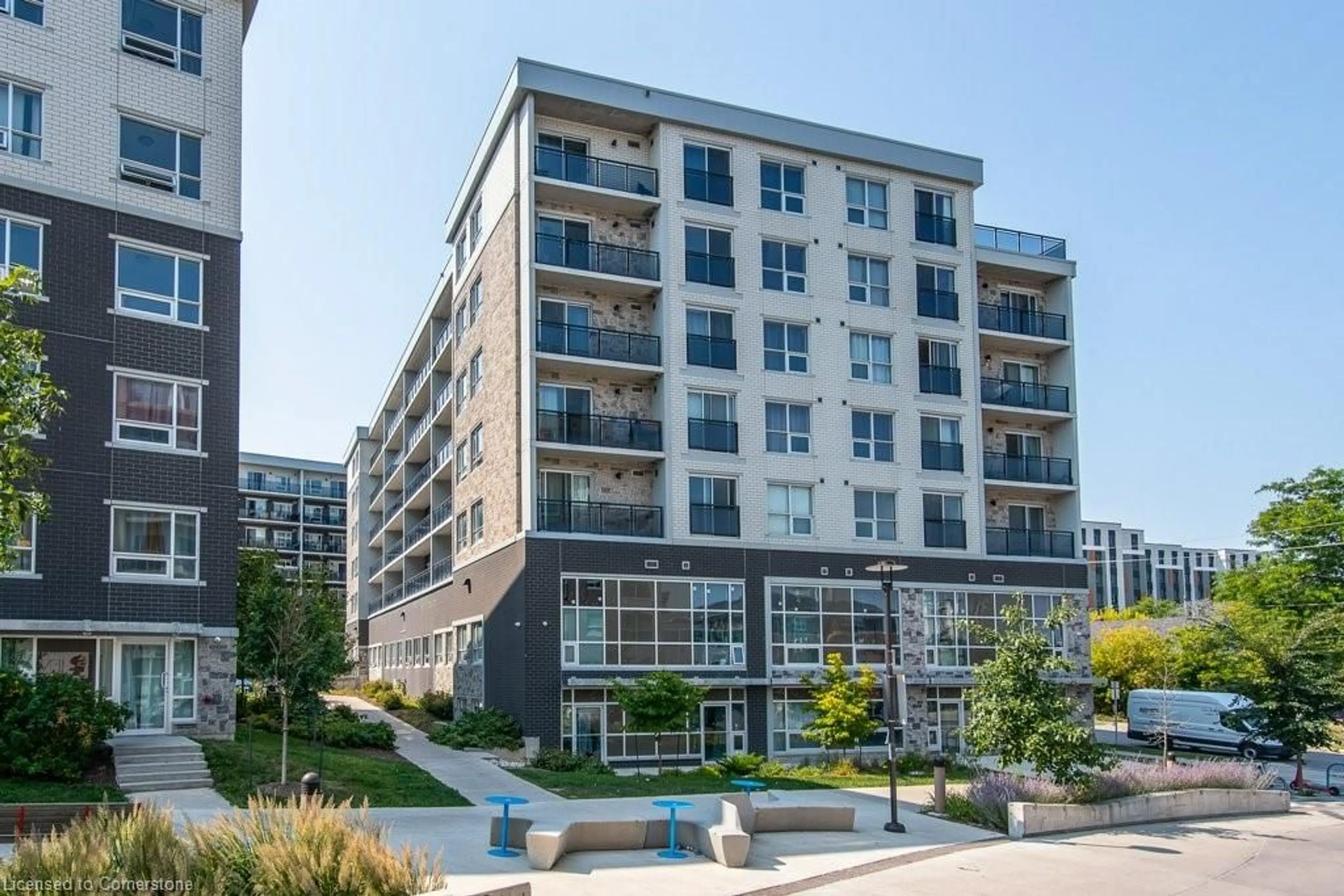 Patio, unknown for 275 Larch St #G202, Waterloo Ontario N2L 3R2