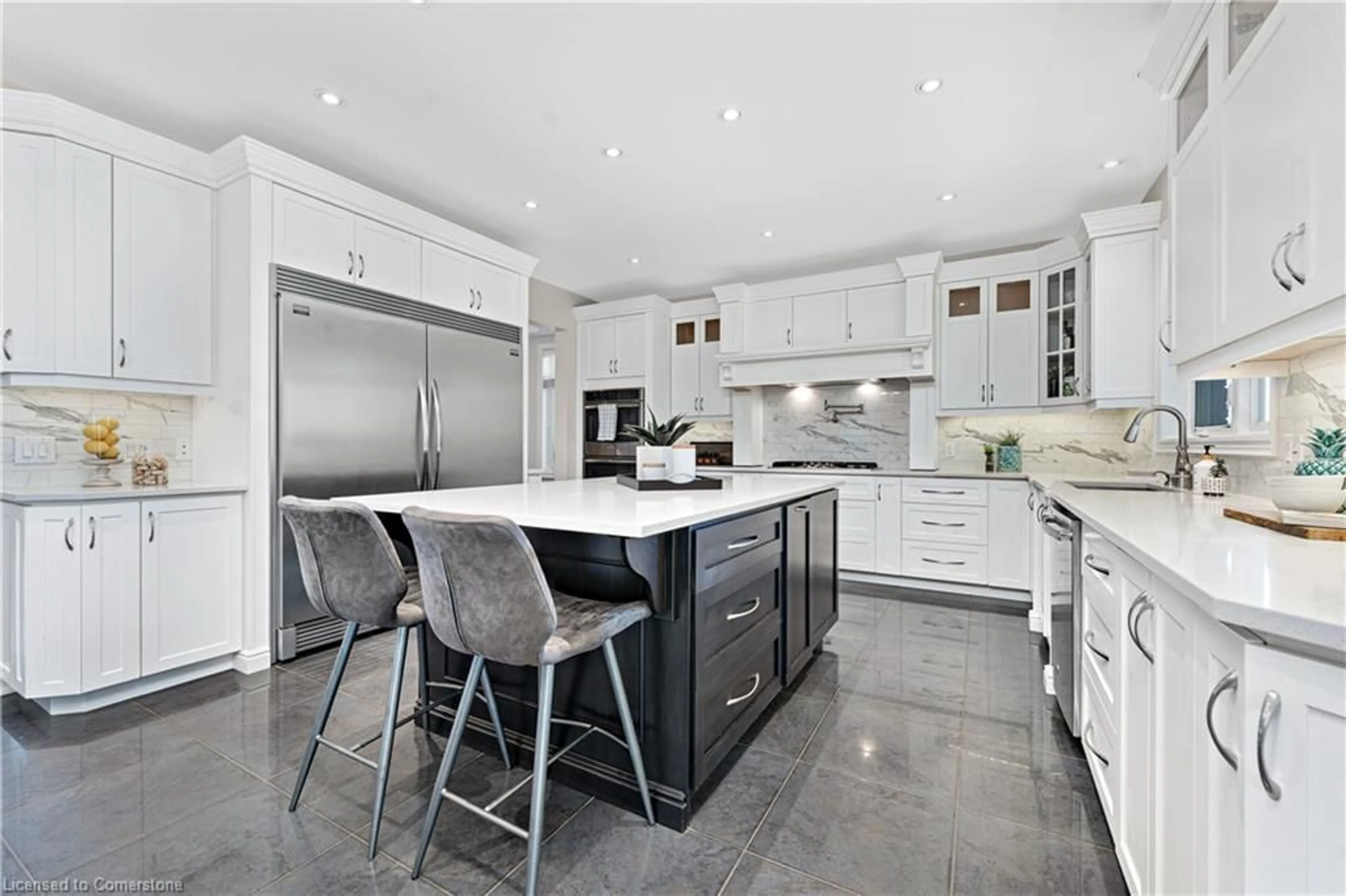 Contemporary kitchen, ceramic/tile floor for 107 Lampman Dr, Grimsby Ontario L3M 0E7