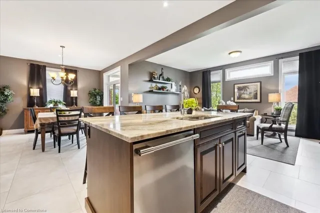 Additional property image - 14 Woodsmere Dr