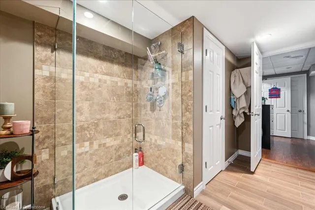 Additional property image - 14 Woodsmere Dr