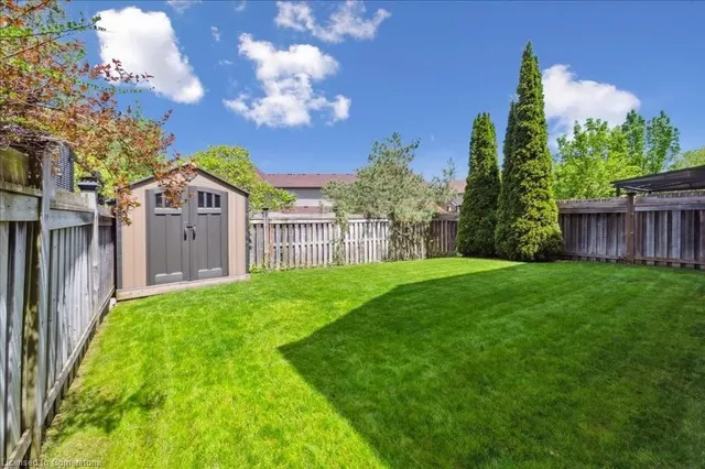 Additional property image - 14 Woodsmere Dr