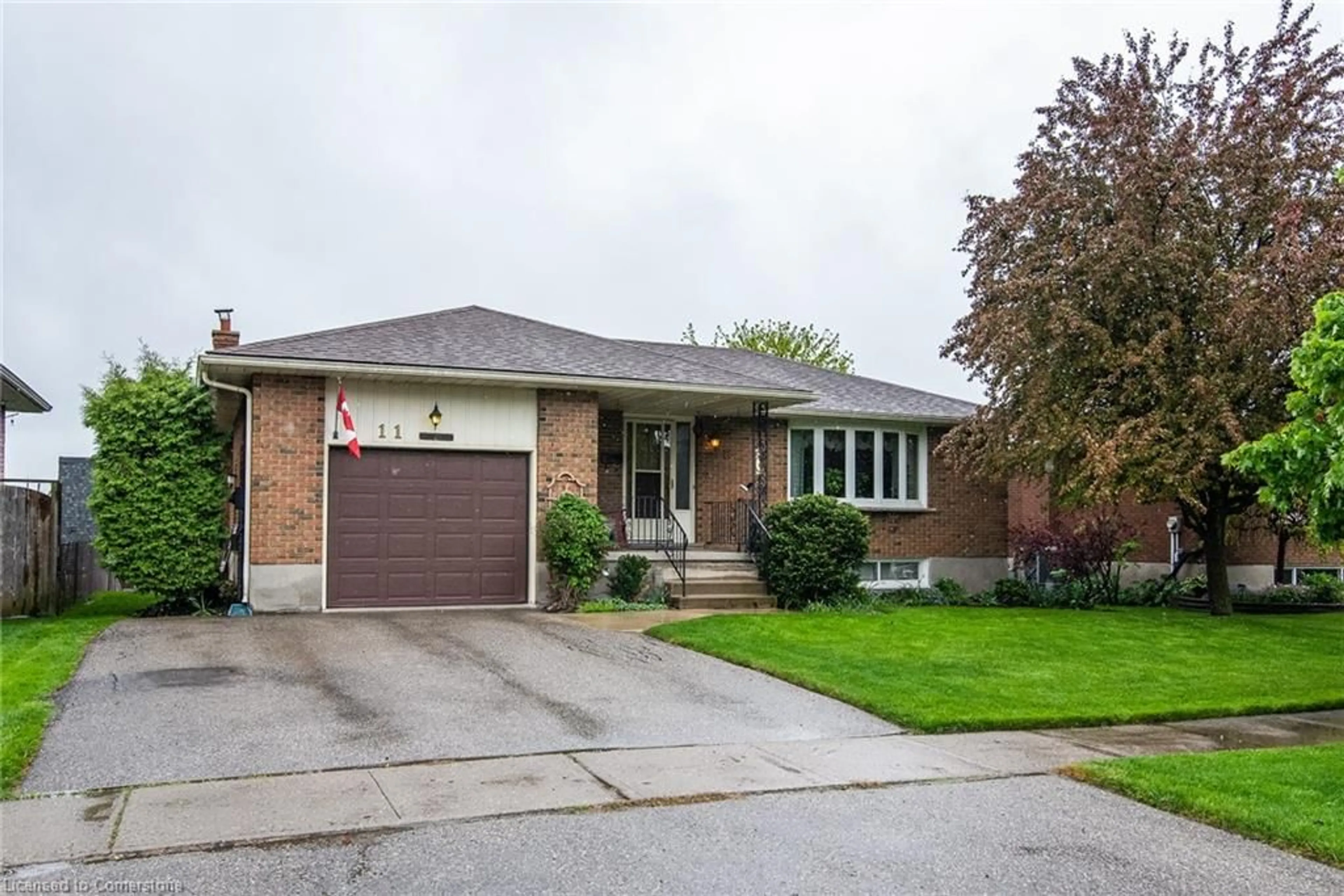 Home with brick exterior material, street for 11 Nithview Dr, New Hamburg Ontario N3A 2H3