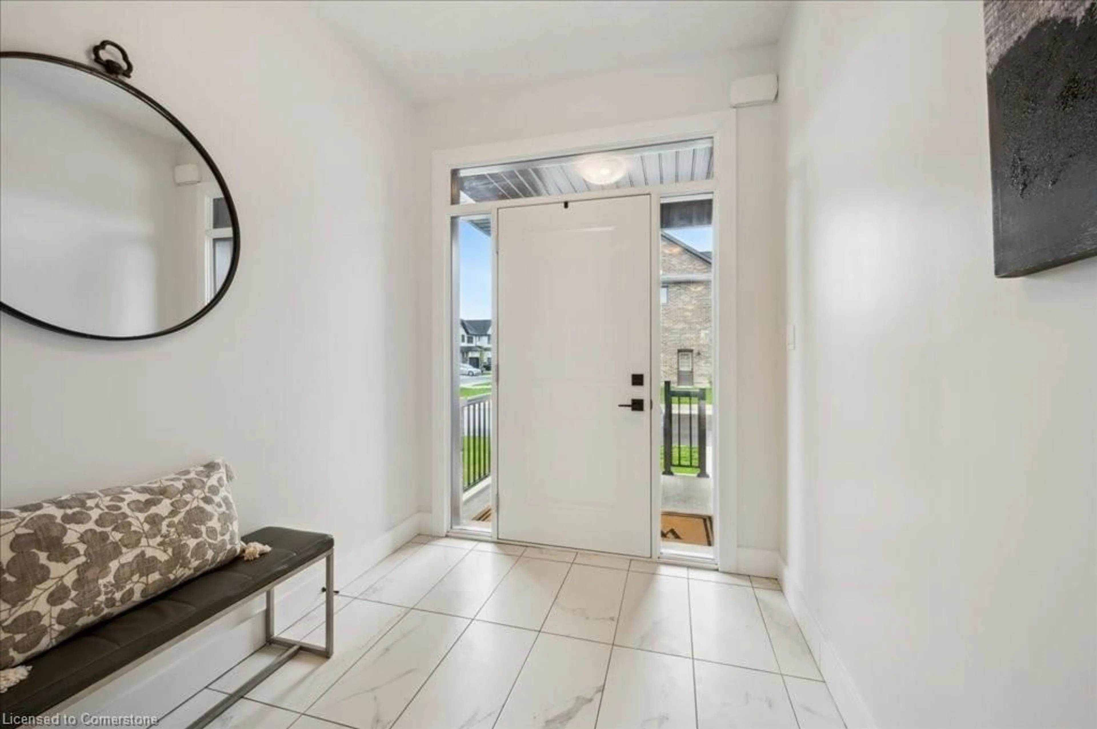 Indoor entryway for 32 Faith St #2, Cambridge Ontario N1T 0E8