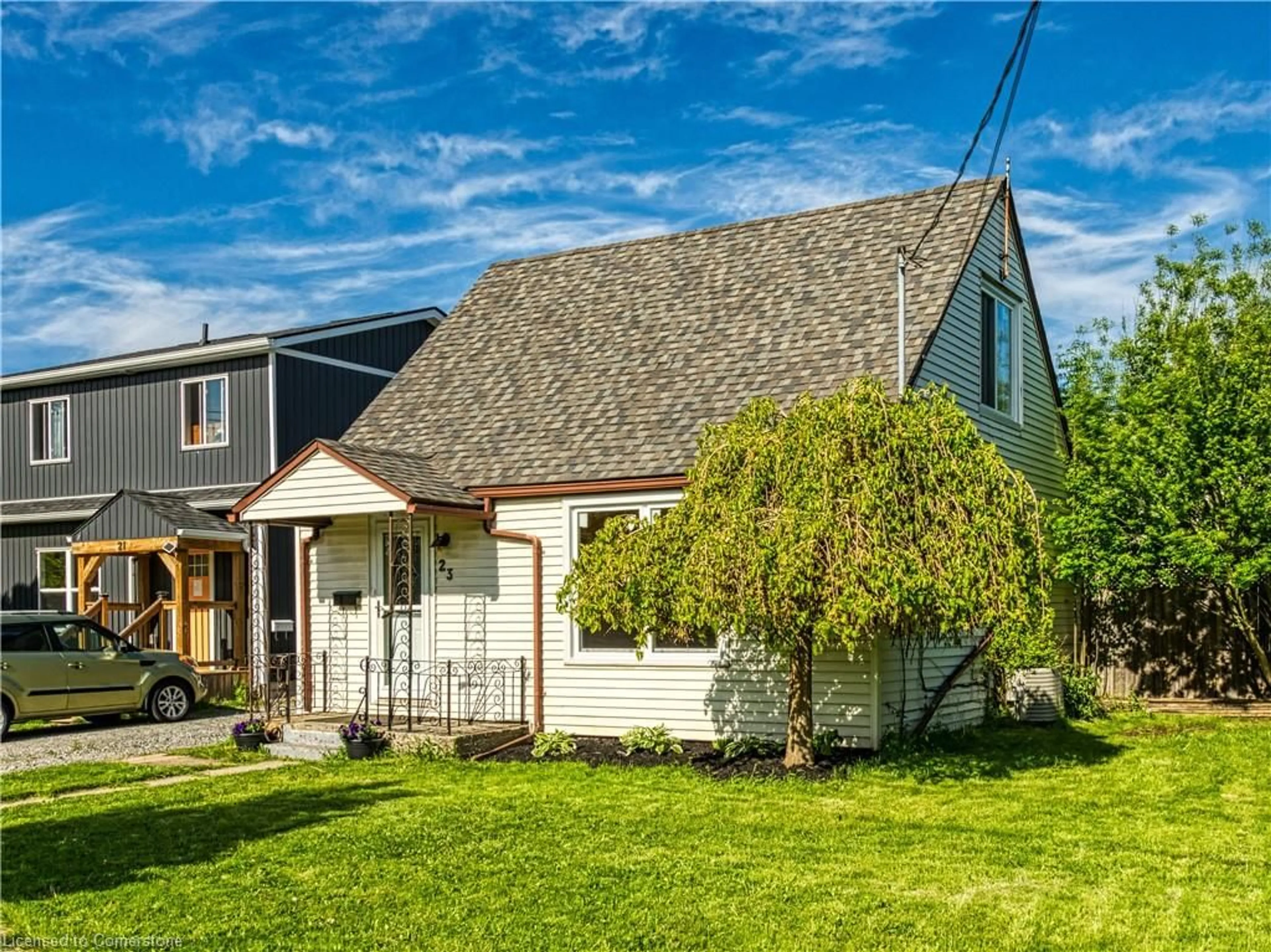 Home with vinyl exterior material, street for 23 Philip St, St. Catharines Ontario L2P 2M7