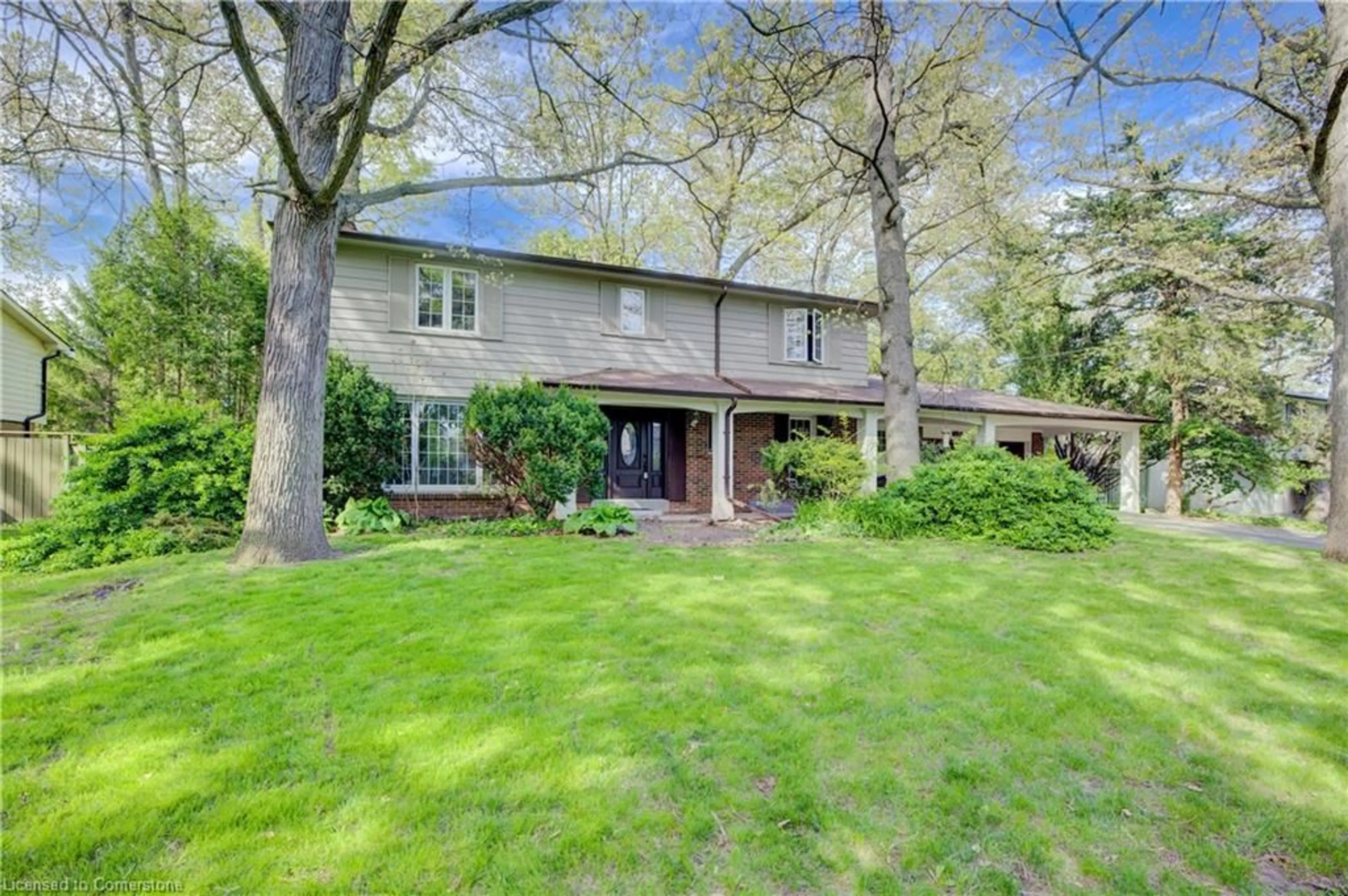 Unknown for 2073 Tenoga Dr, Mississauga Ontario L5H 3K1