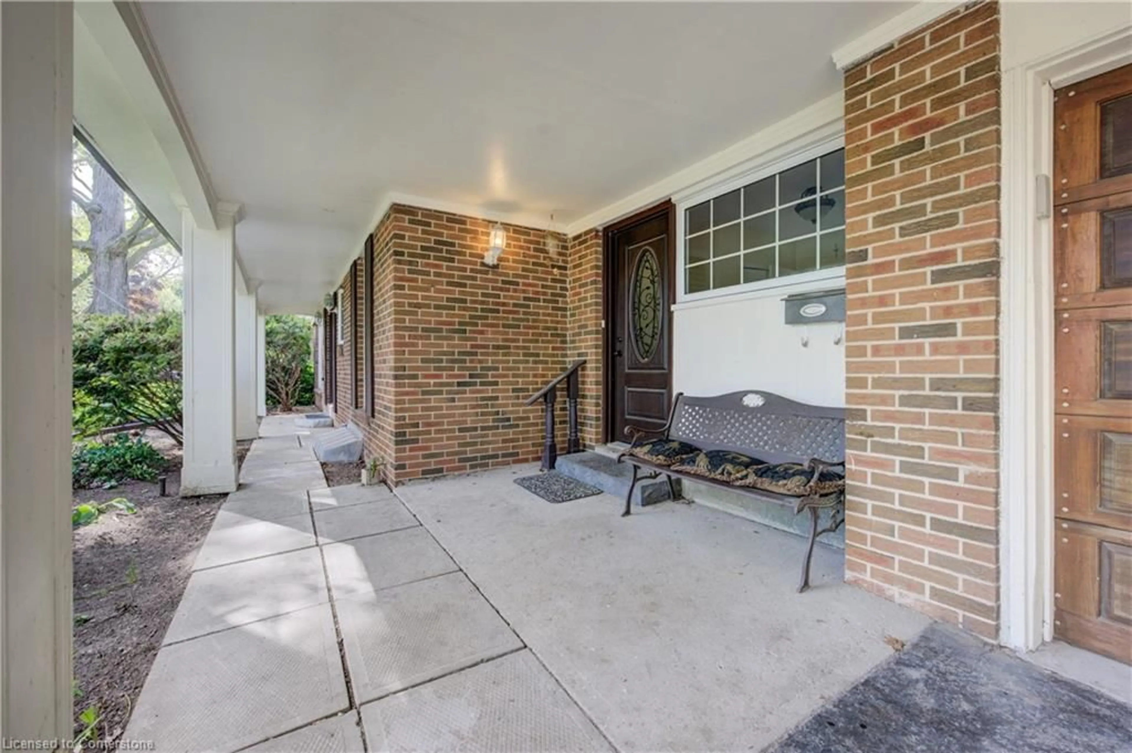 Unknown for 2073 Tenoga Dr, Mississauga Ontario L5H 3K1