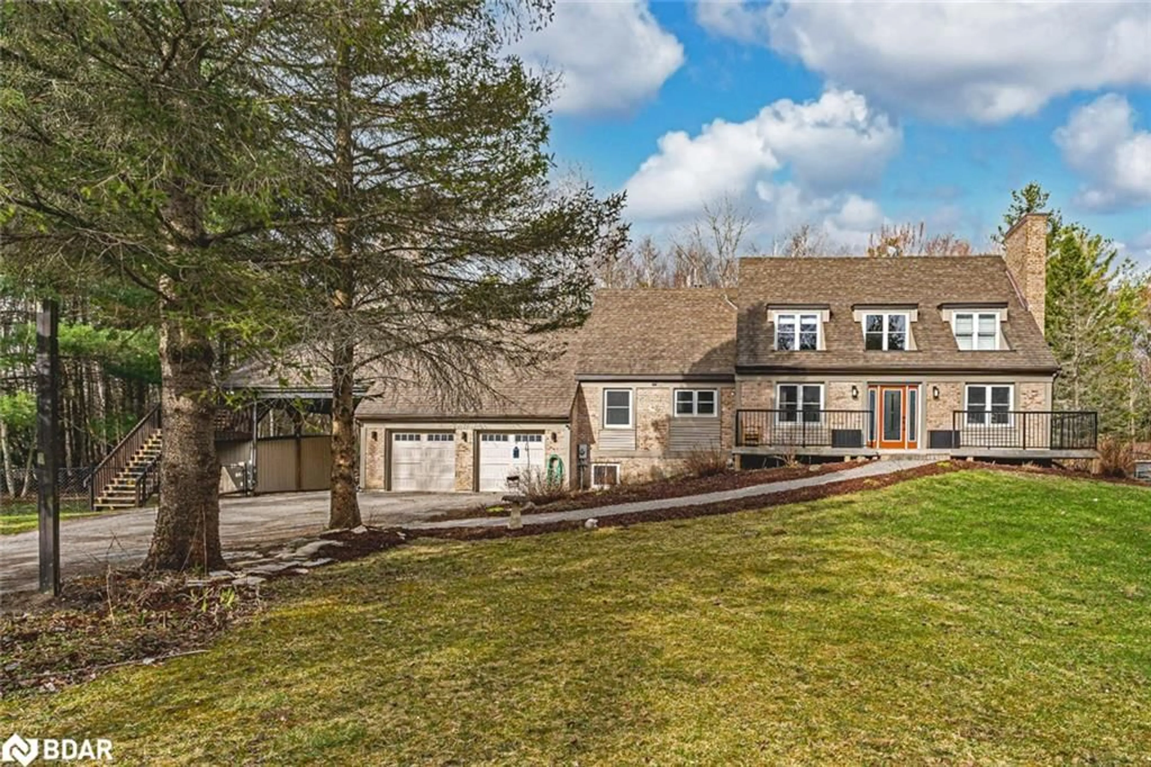 A pic from outside/outdoor area/front of a property/back of a property/a pic from drone, street for 7816 6th Line, Utopia Ontario L0M 1T0