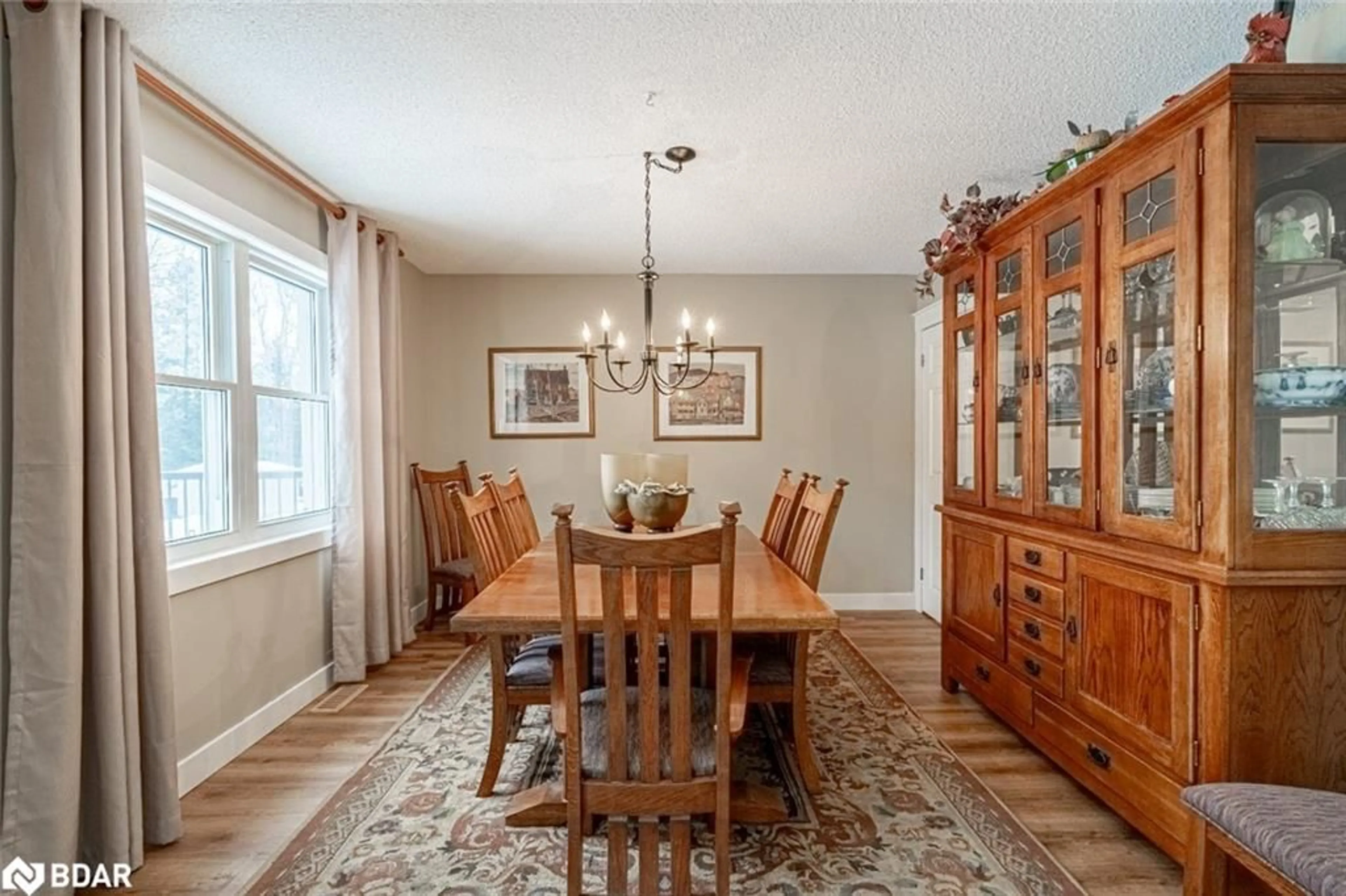 Dining room, wood/laminate floor for 7816 6th Line, Utopia Ontario L0M 1T0