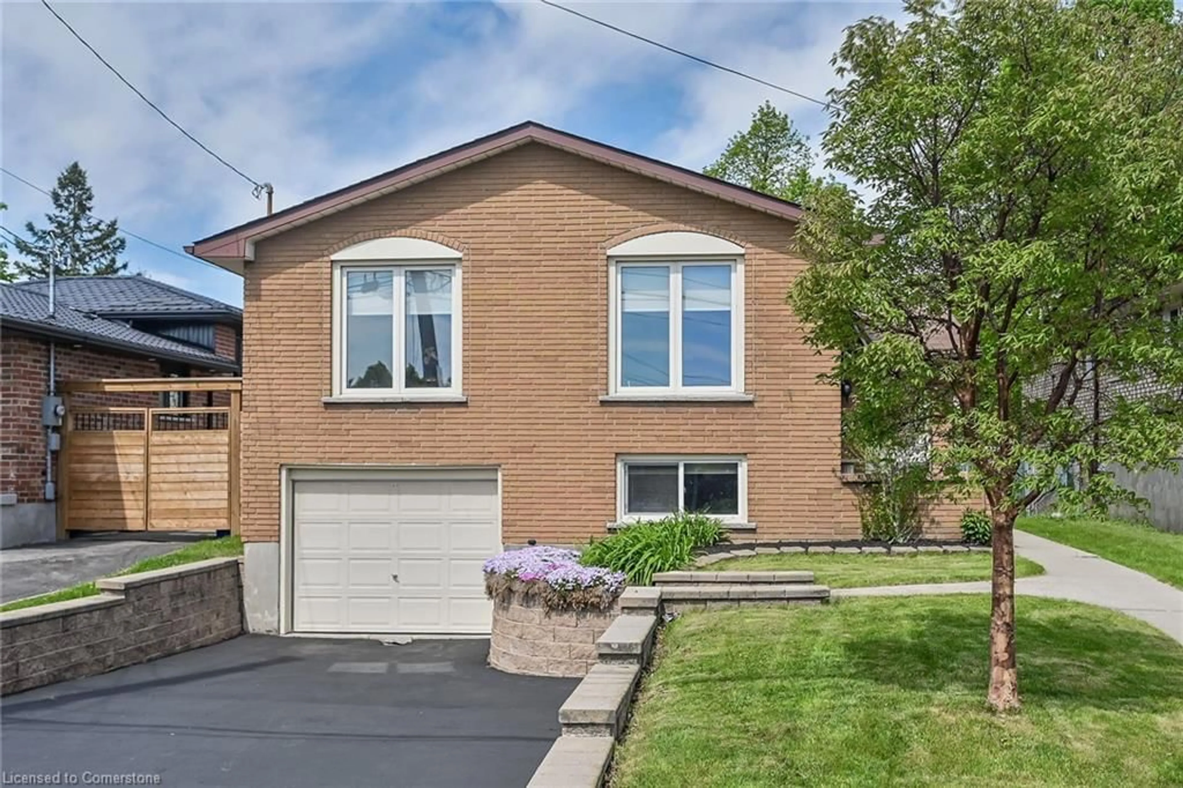 Home with brick exterior material, street for 567 Queen Victoria Dr, Hamilton Ontario L8W 1W8