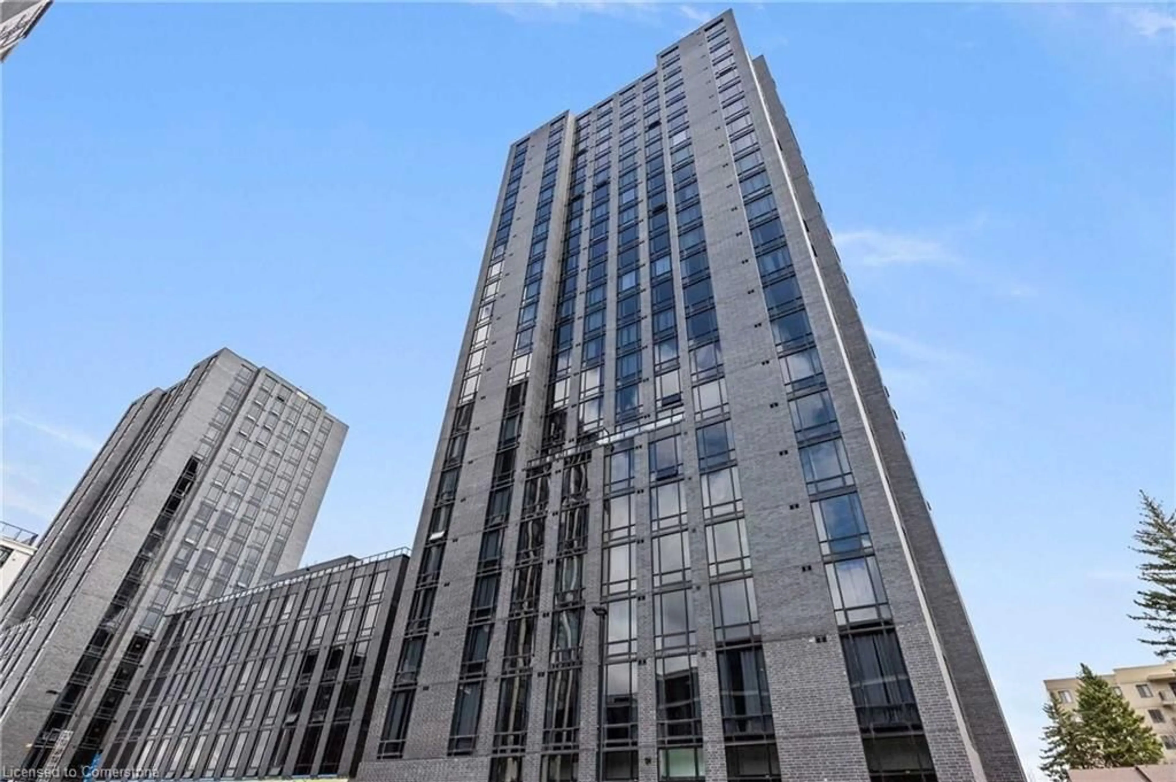 Indoor foyer for 145 Columbia St #1830, Waterloo Ontario N2L 0K7
