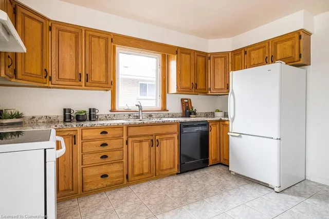 Additional property image - 424 Cochrane Rd