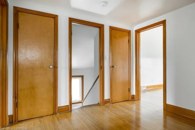 Additional property image - 424 Cochrane Rd