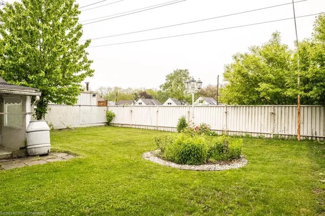 Additional property image - 424 Cochrane Rd