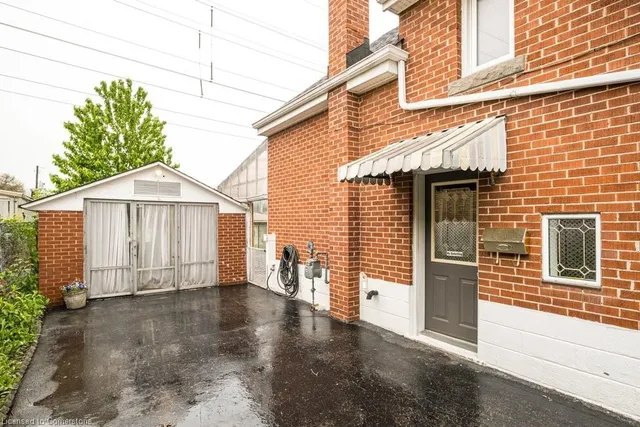 Additional property image - 424 Cochrane Rd