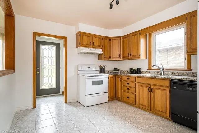 Additional property image - 424 Cochrane Rd
