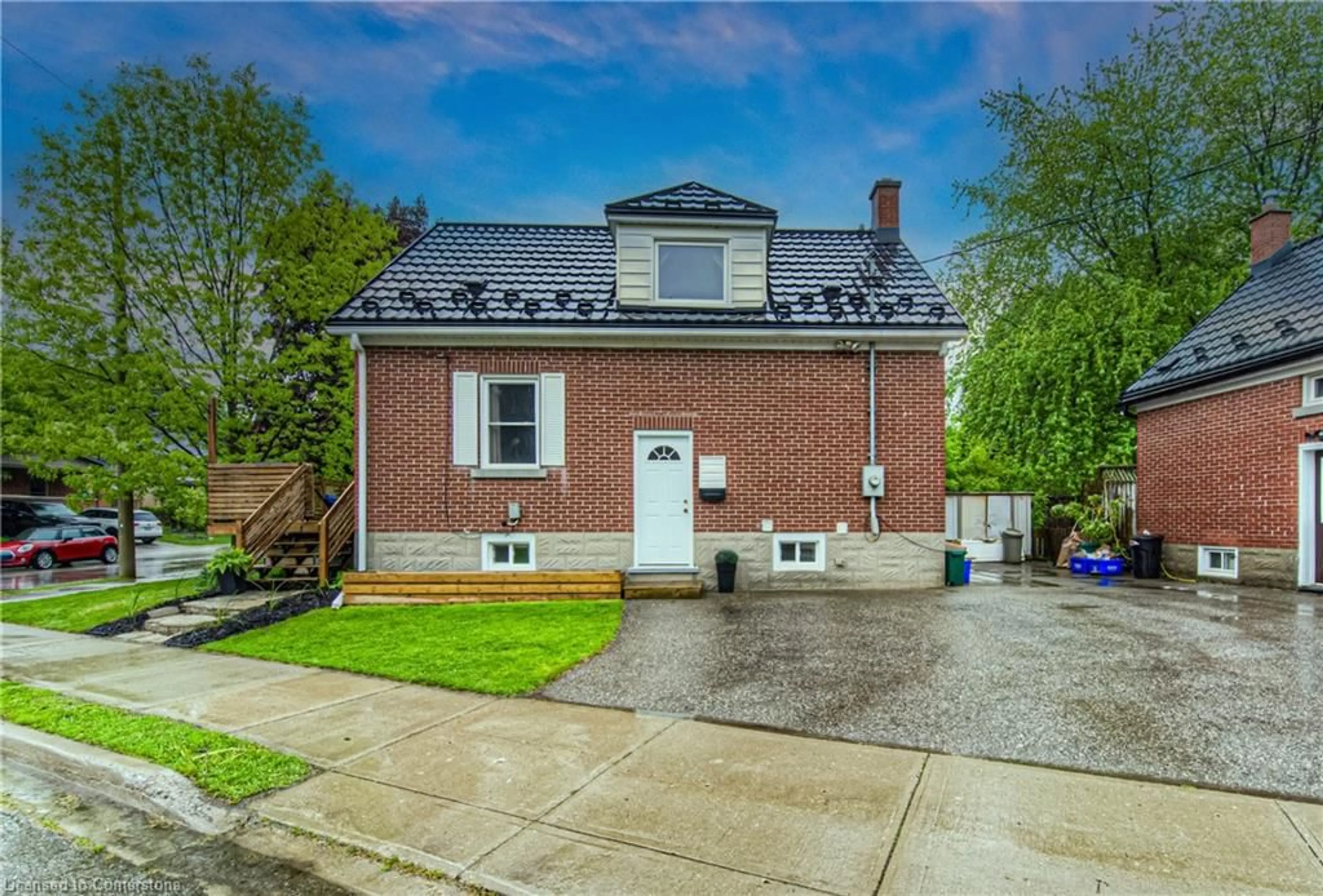 Home with brick exterior material, street for 19 Ellis Ave, Kitchener Ontario N2H 4G4