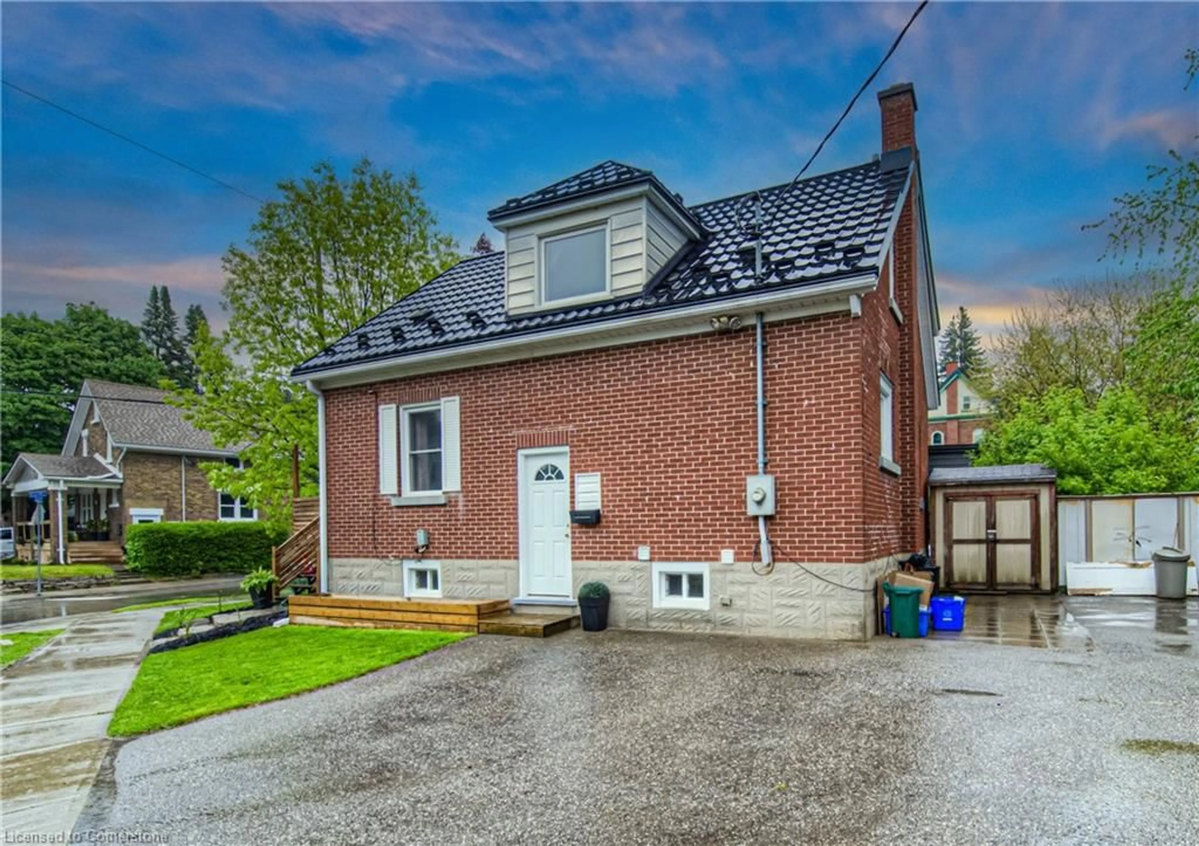 Home with brick exterior material, street for 19 Ellis Ave, Kitchener Ontario N2H 4G4