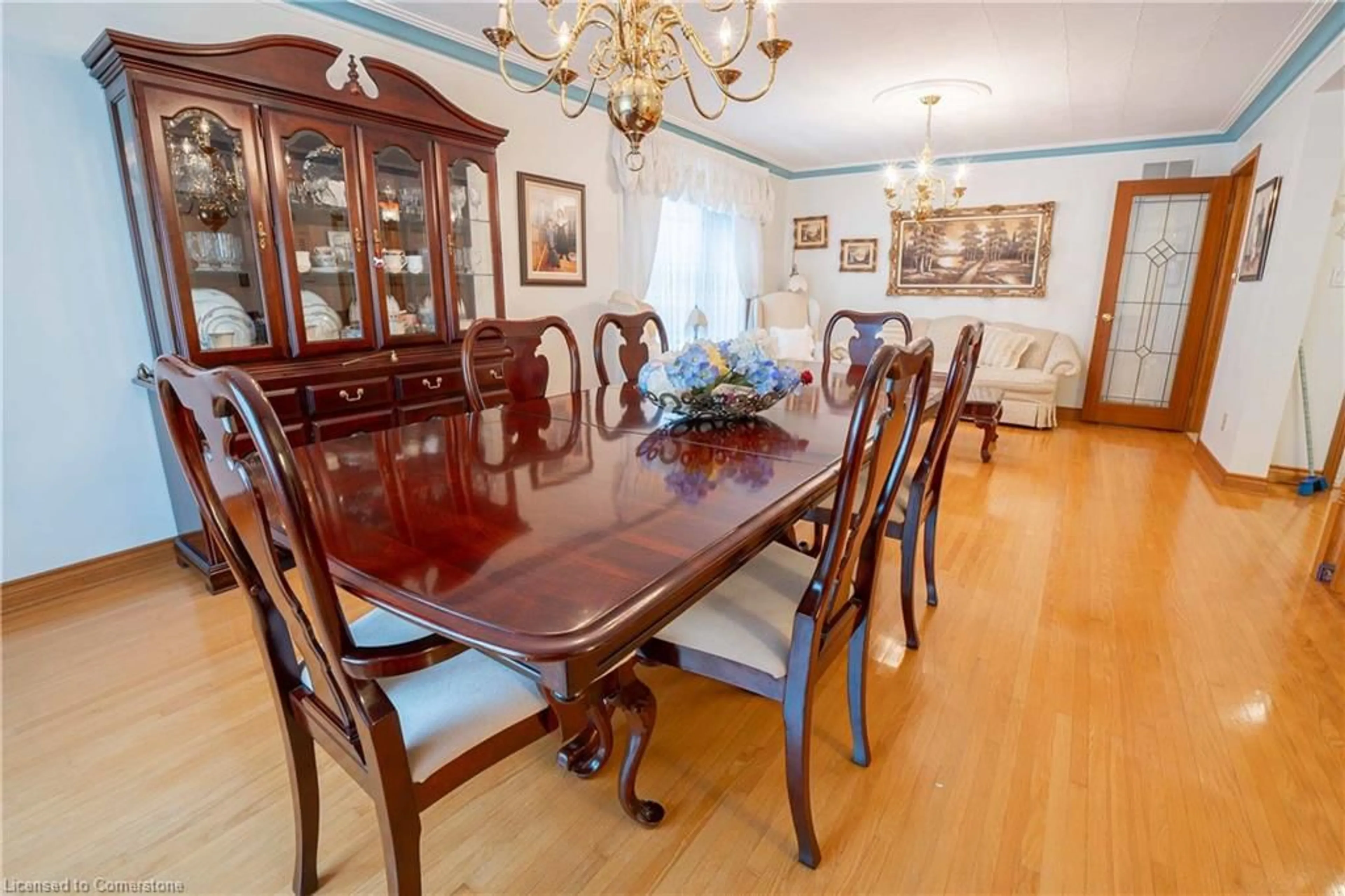 Dining room, wood/laminate floor for 12 Fern Gt Gate, Pelham Ontario L0S 1E4