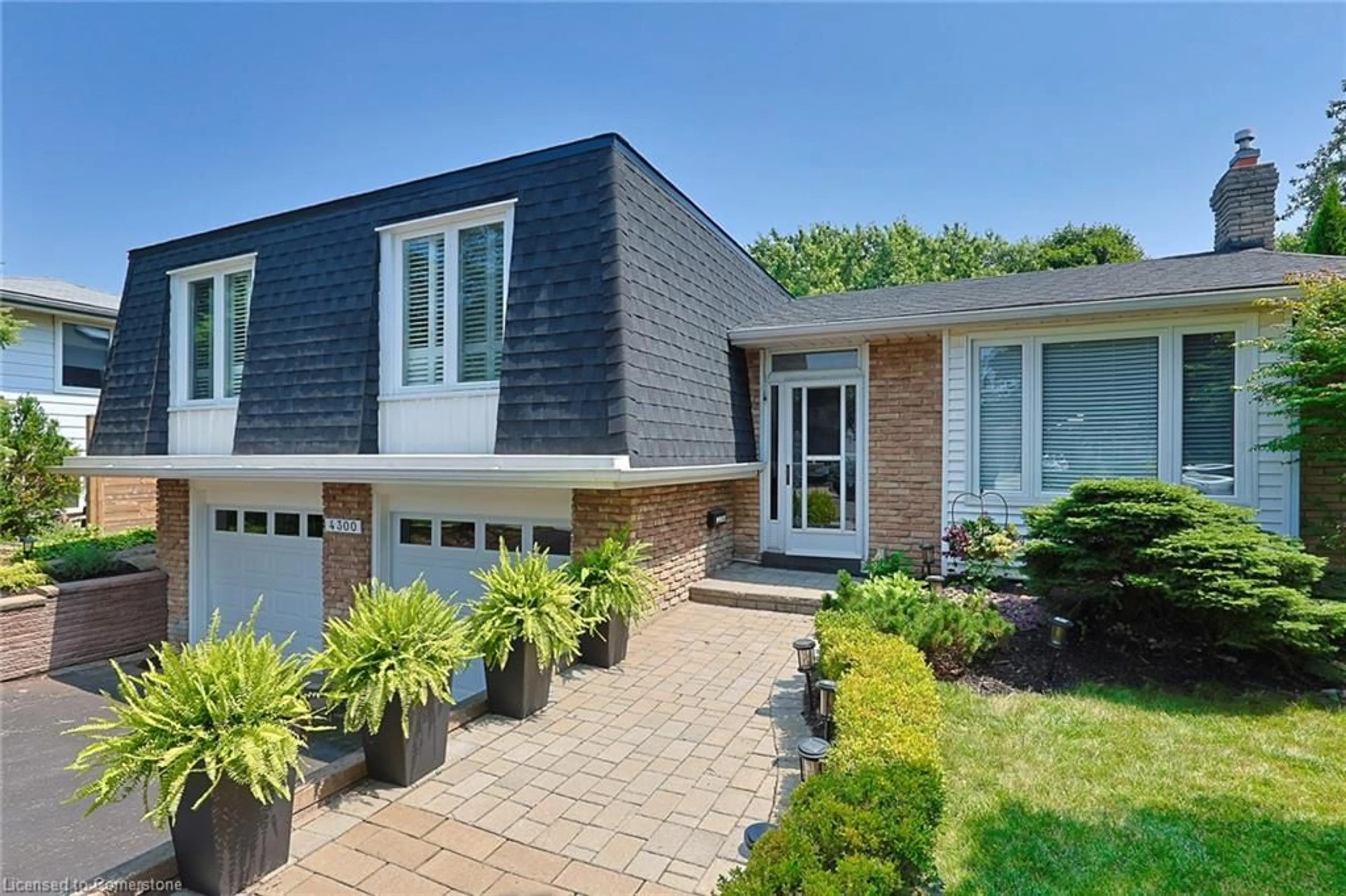 Home with brick exterior material, street for 4300 Longmoor Dr, Burlington Ontario L7L 5A3