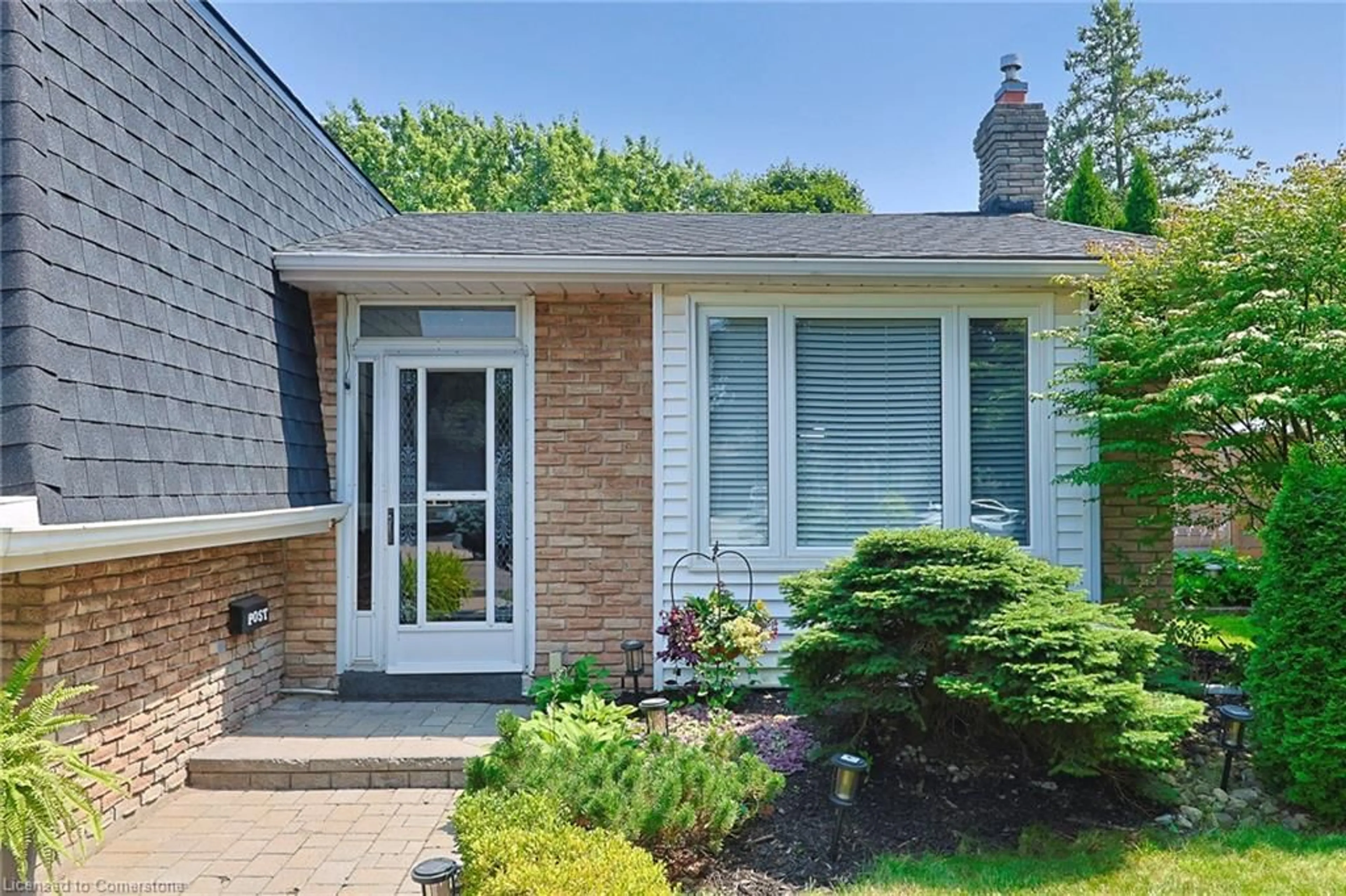 Home with brick exterior material, street for 4300 Longmoor Dr, Burlington Ontario L7L 5A3