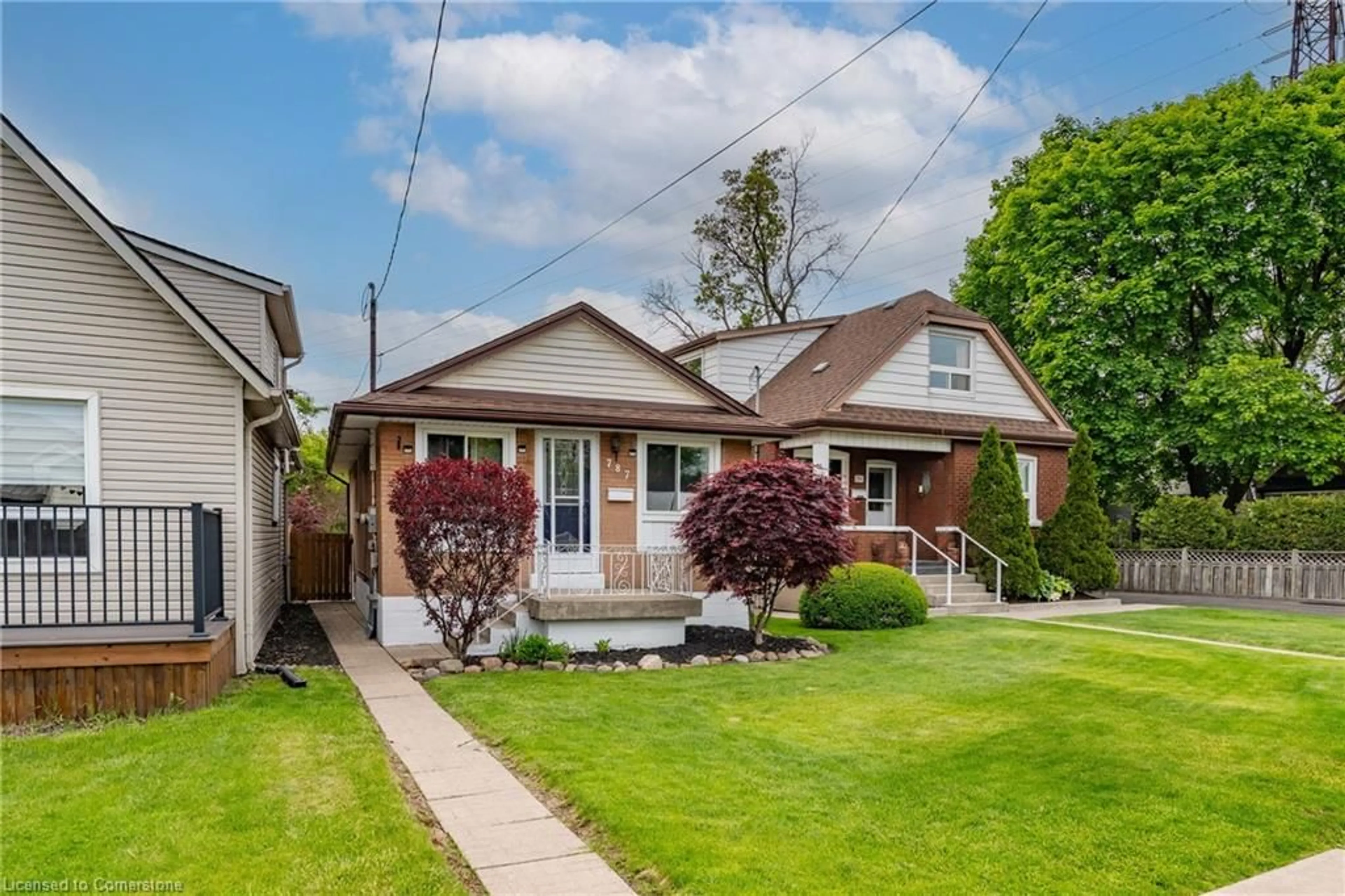 Home with brick exterior material, street for 787 Knox Ave, Hamilton Ontario L8H 6K9