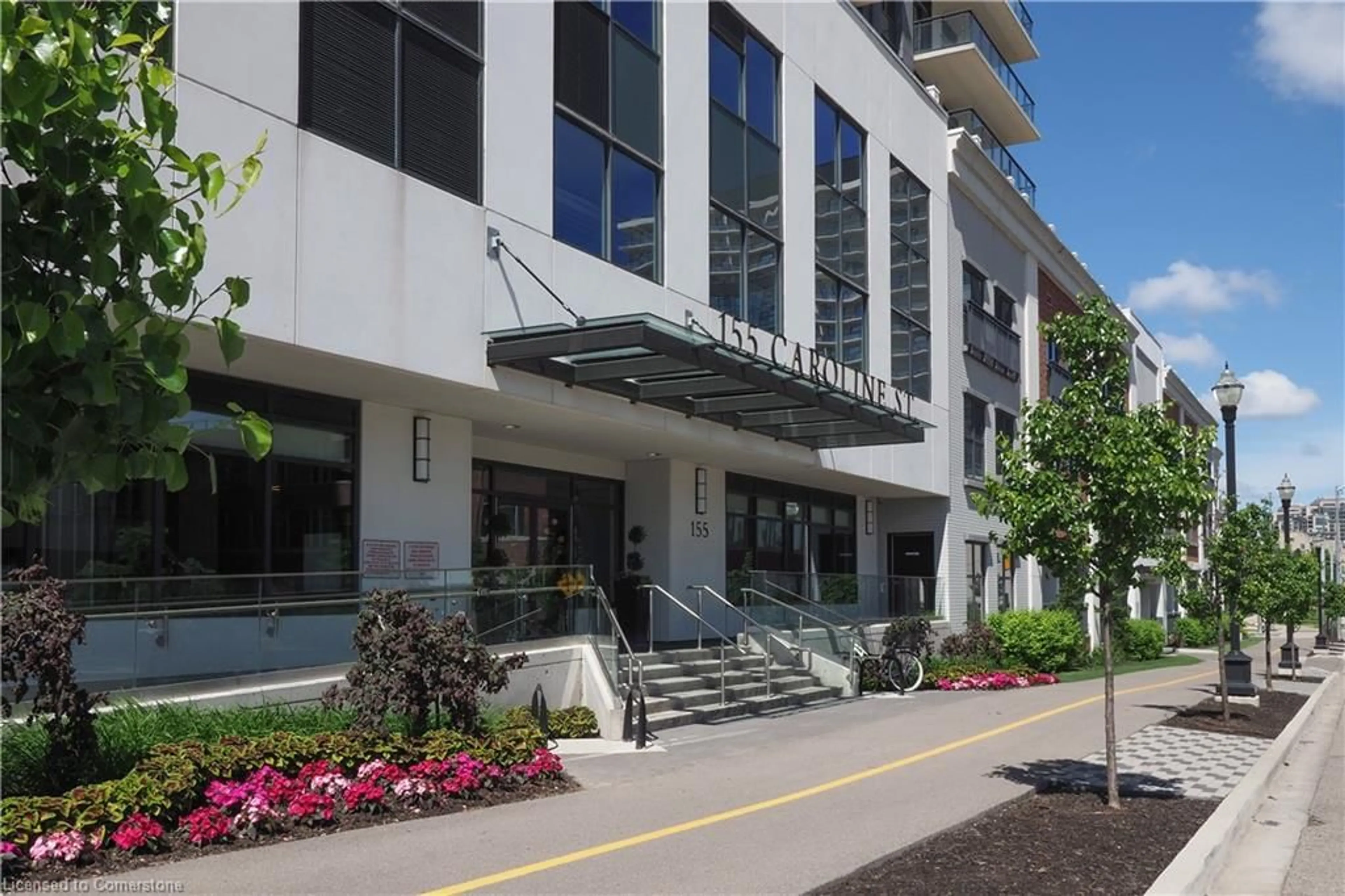 Indoor foyer for 155 Caroline St #402, Waterloo Ontario N2L 0J8
