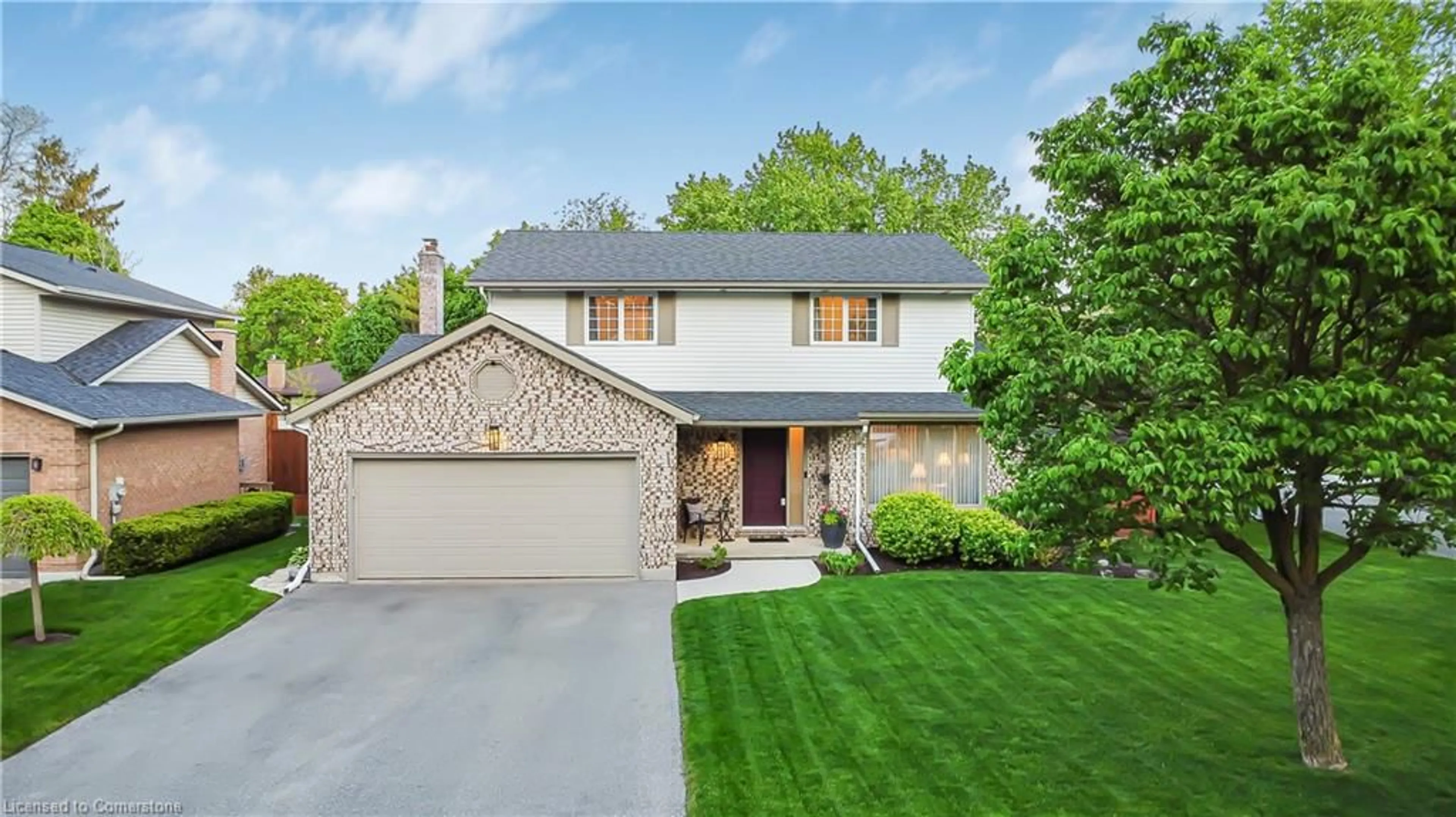 Home with brick exterior material, street for 101 Thorndale Pl, Waterloo Ontario N2L 5Y8