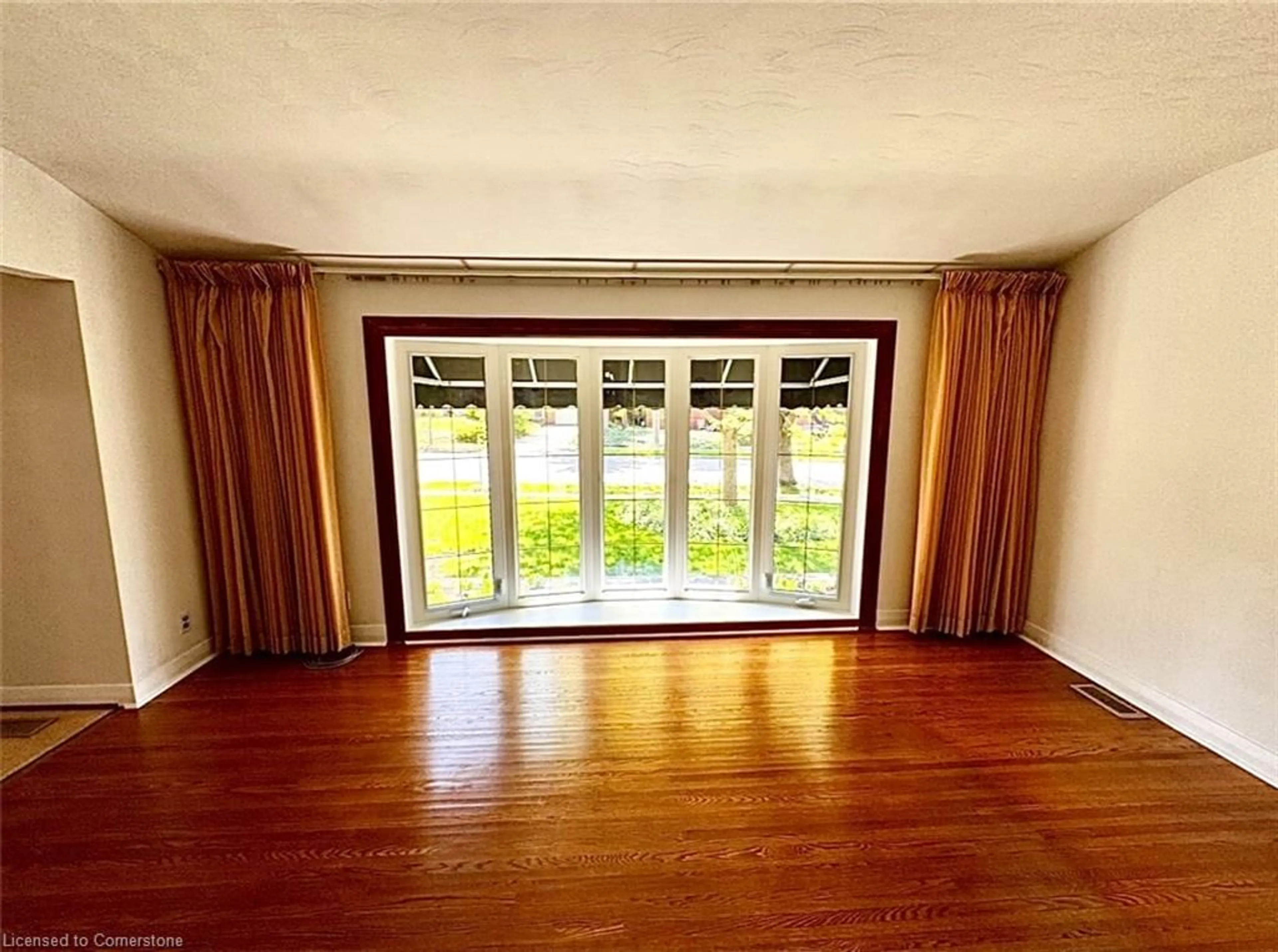 A pic of a room for 56 Cardinal Cres, Waterloo Ontario N2J 2E7