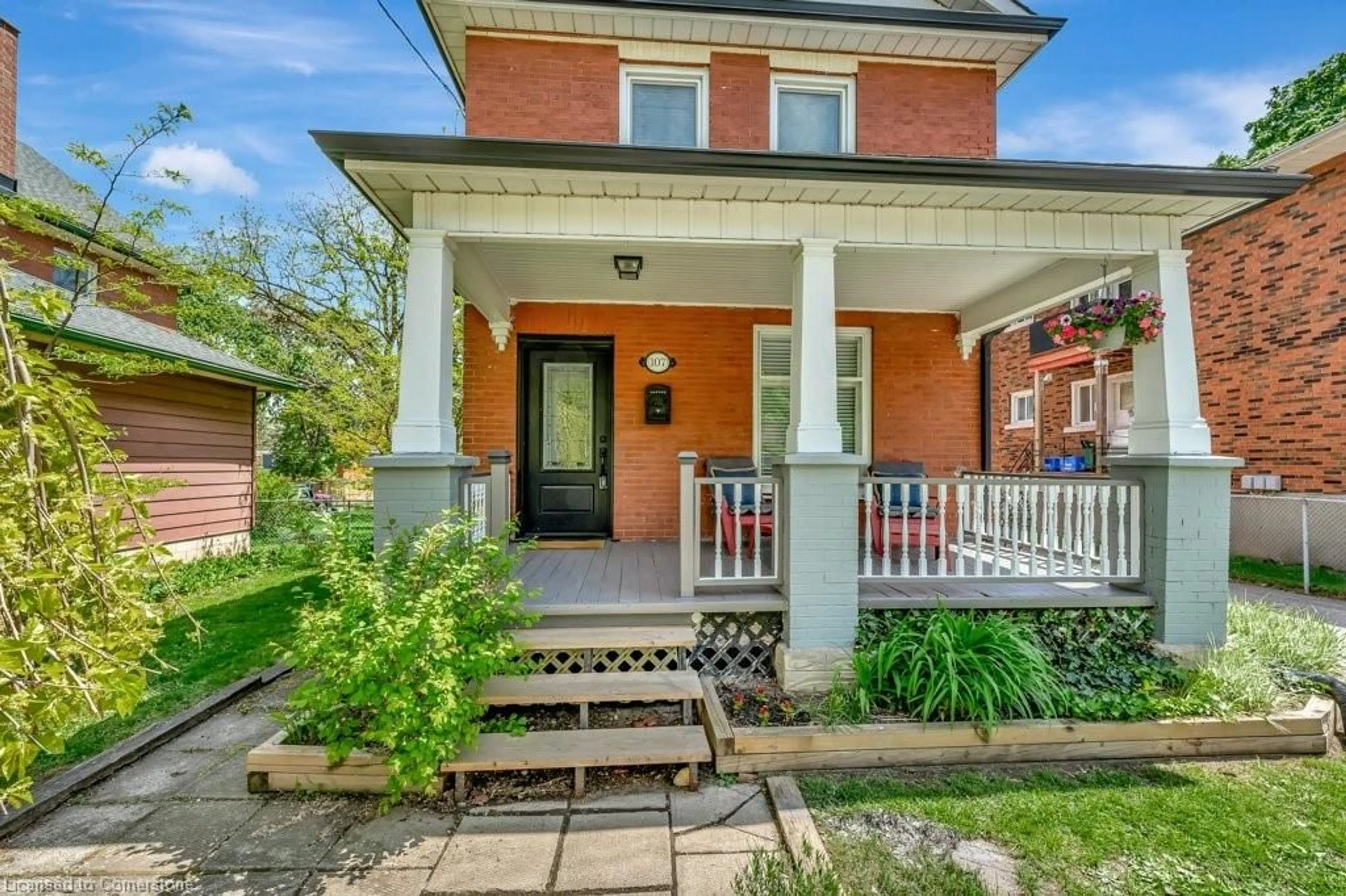 Home with brick exterior material, street for 107 Barrie St, Cambridge Ontario N1S 3B1