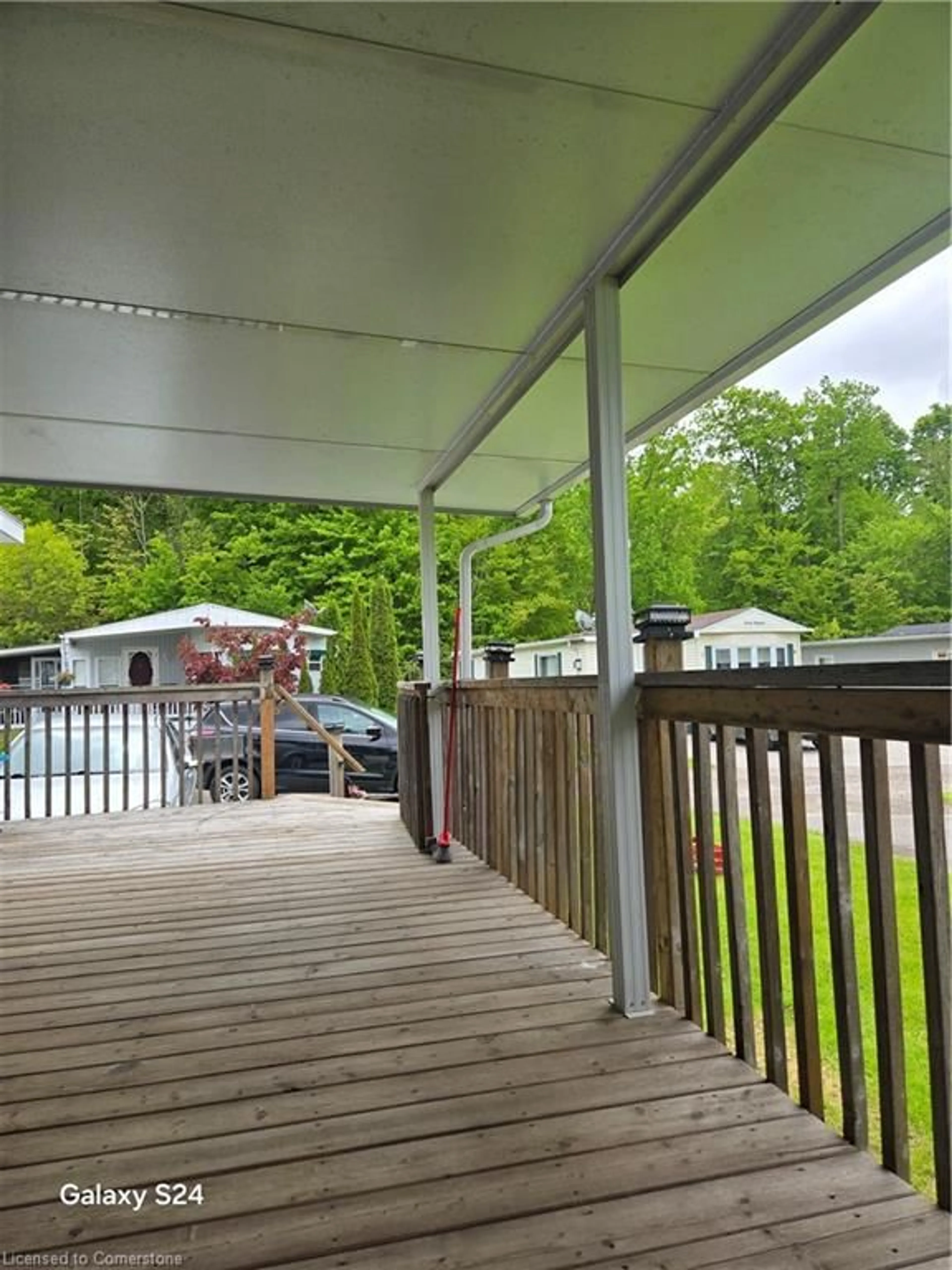 Patio, water/lake/river/ocean view for 2490 Governors Rd #34 Second, Ancaster Ontario N0B 1J0