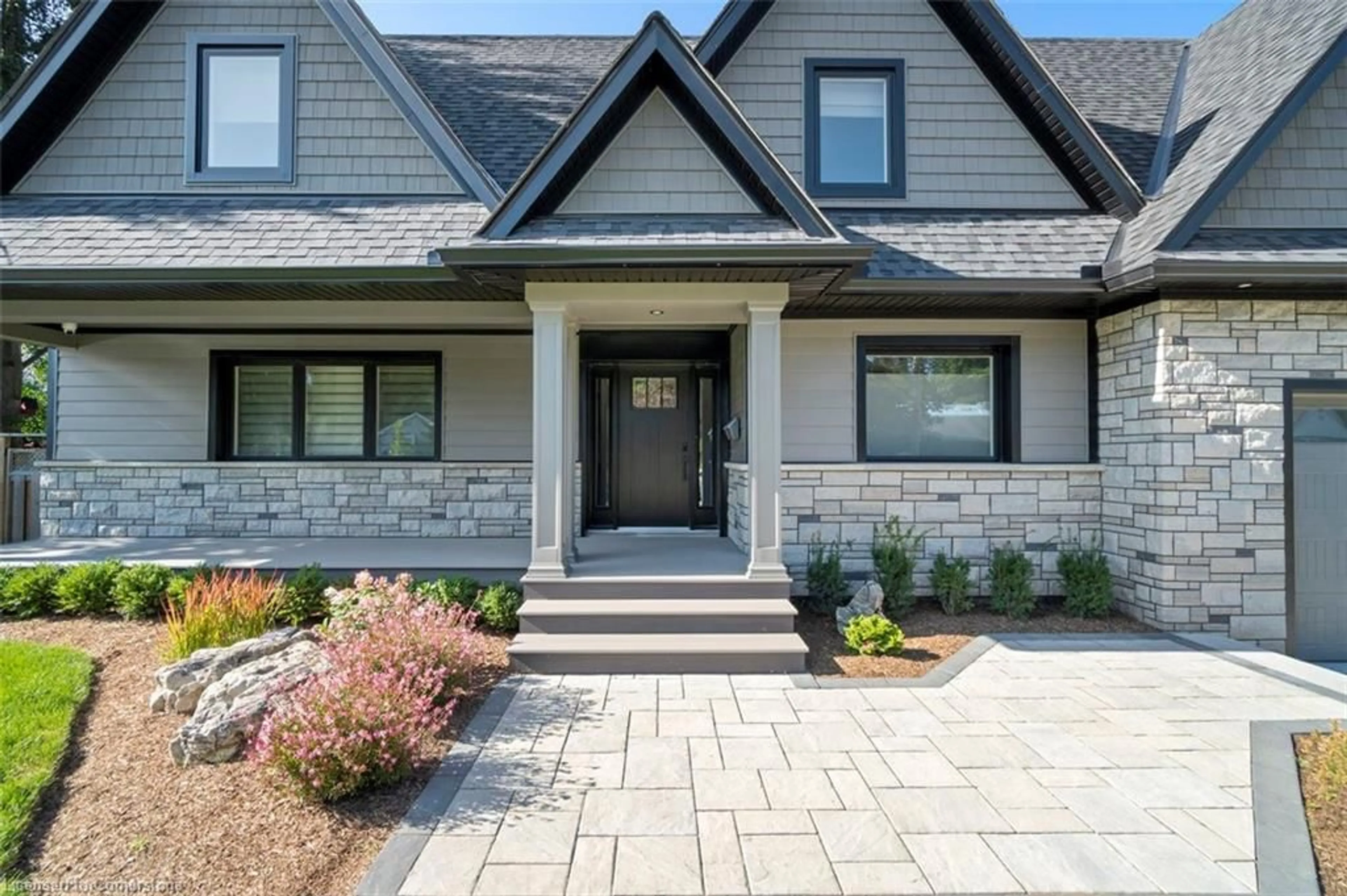 Home with brick exterior material, street for 27 Cumming Crt, Ancaster Ontario L9G 1V4