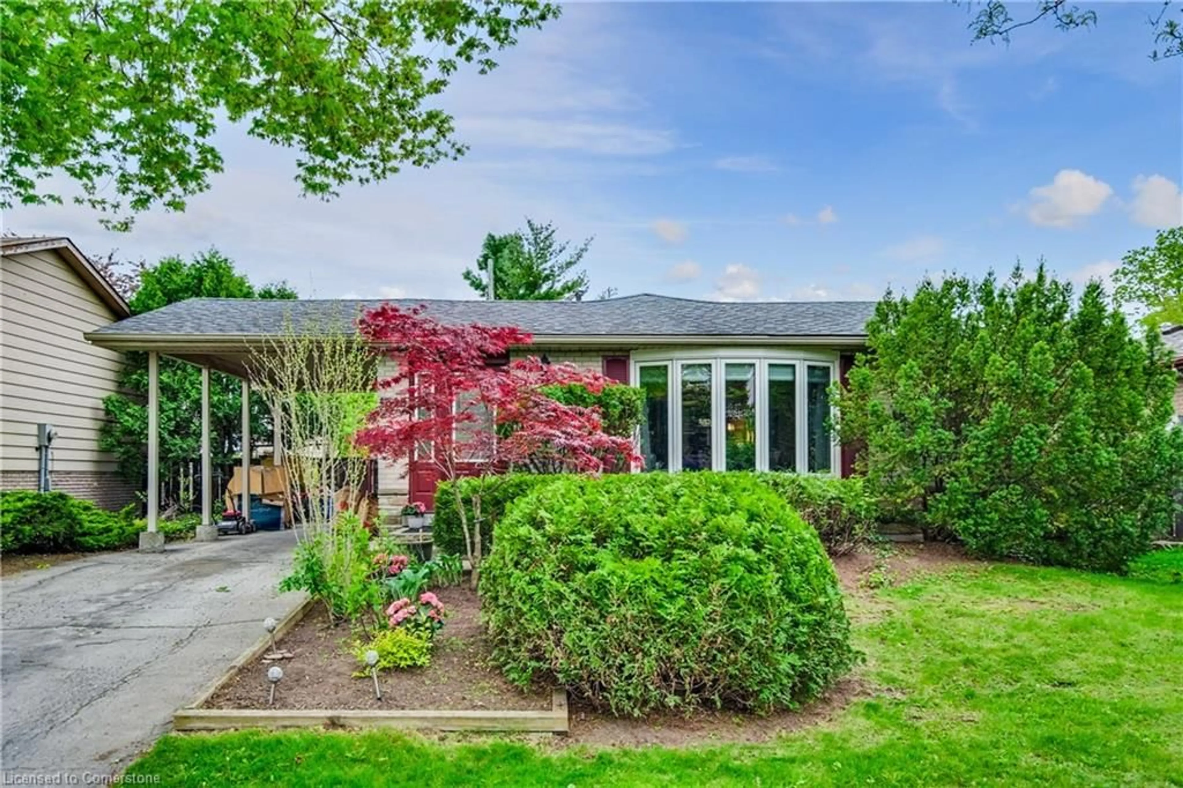Unknown for 1310 Sycamore Dr, Burlington Ontario L7M 1H2