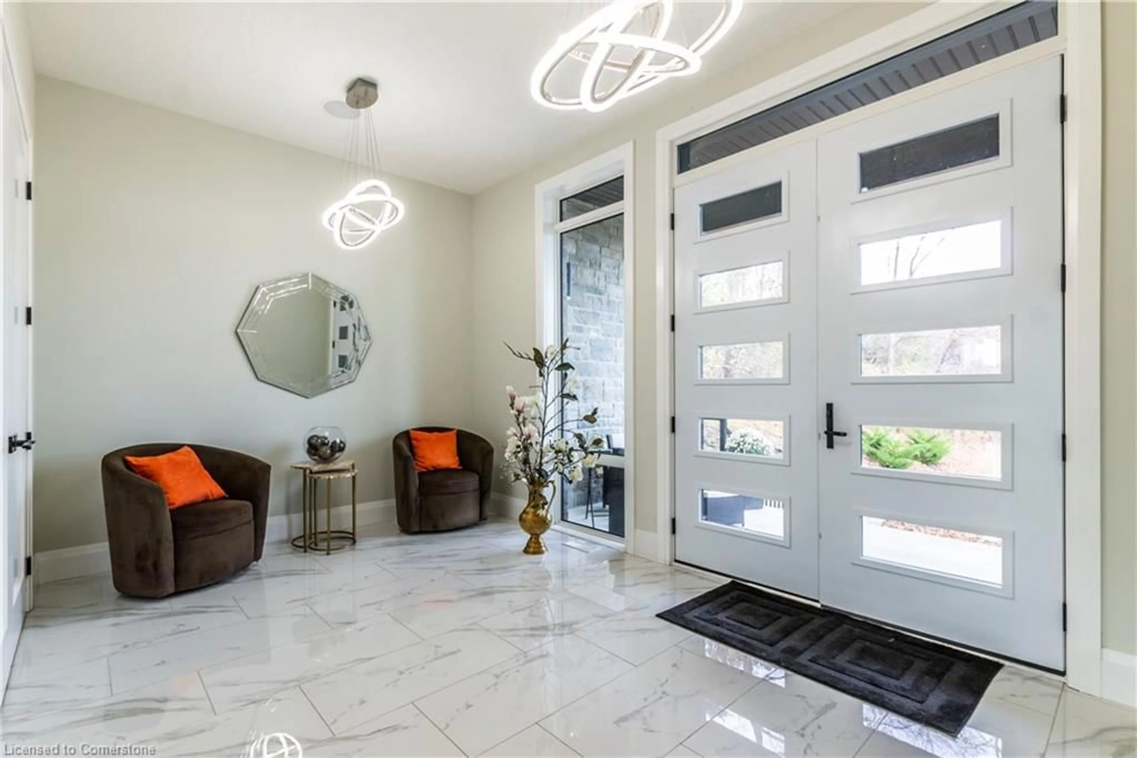 Indoor foyer for 111 Grand Ridge Dr, Cambridge Ontario N1S 5B3