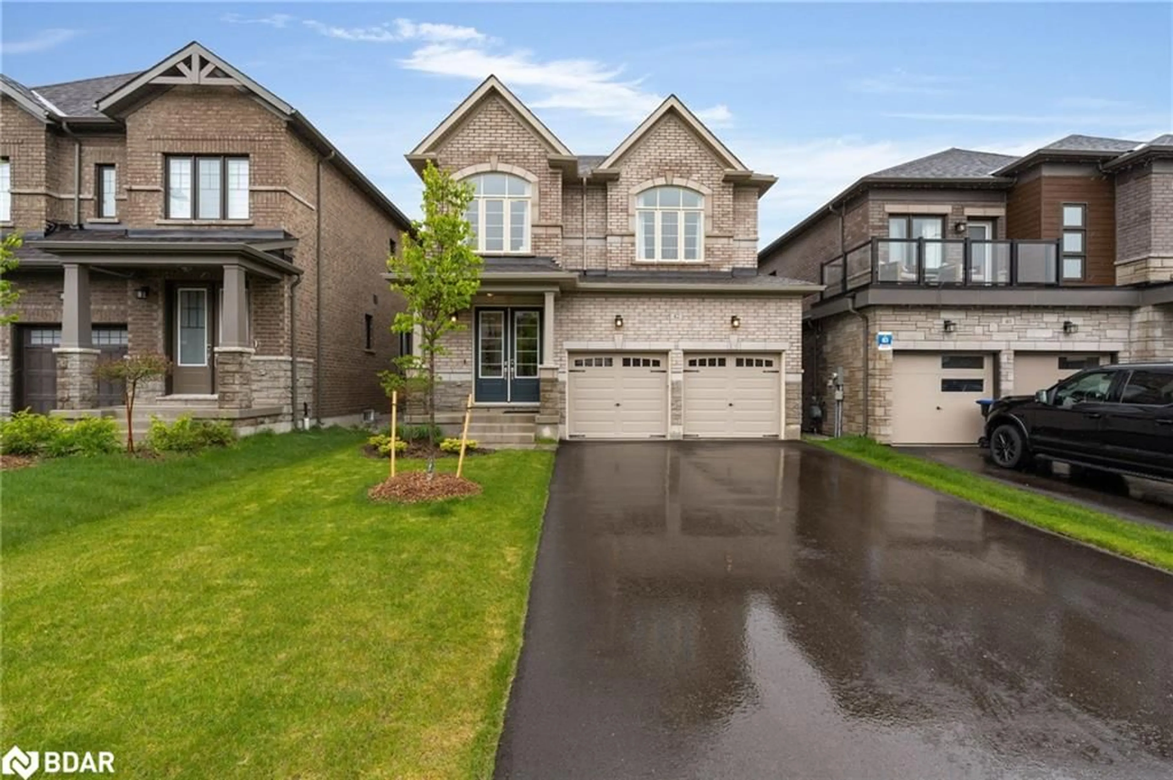 Home with brick exterior material, street for 42 Periwinkle Rd, Midhurst Ontario L9X 2C8