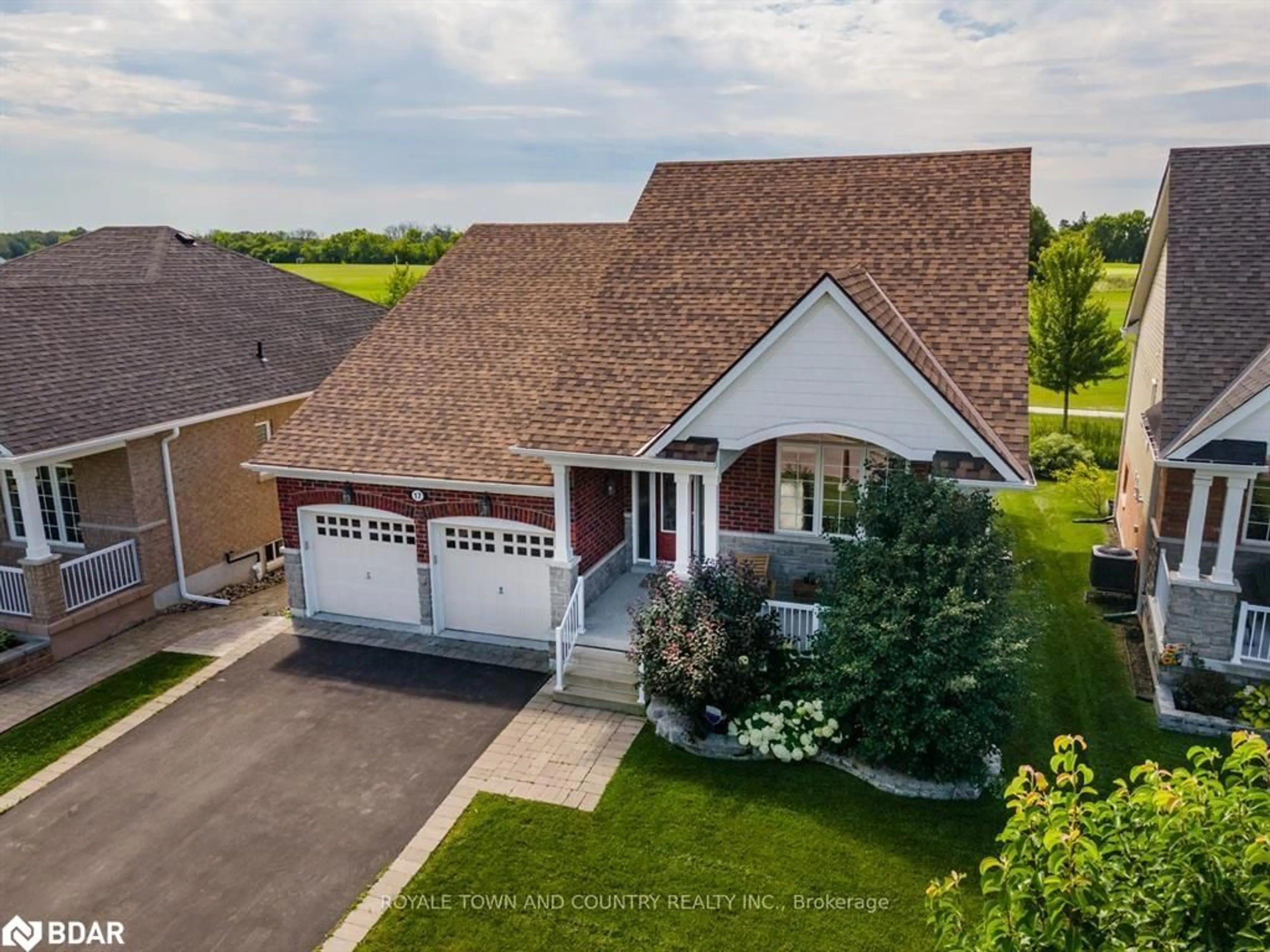 A pic from outside/outdoor area/front of a property/back of a property/a pic from drone, street for 17 Logan Lane, Lindsay Ontario K9V 0L3