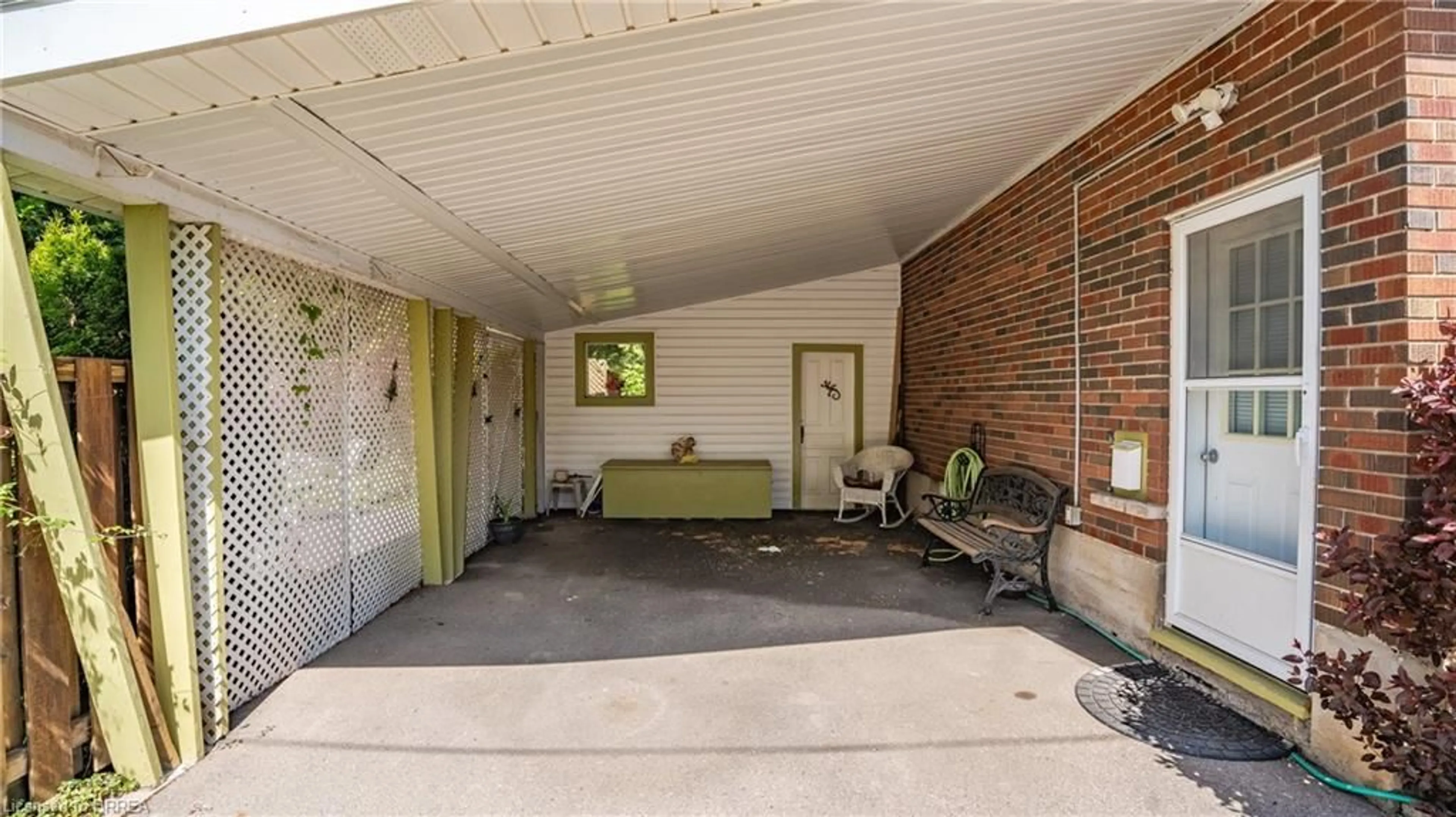 Unknown for 71 Brunswick St, Brantford Ontario N3T 1G3