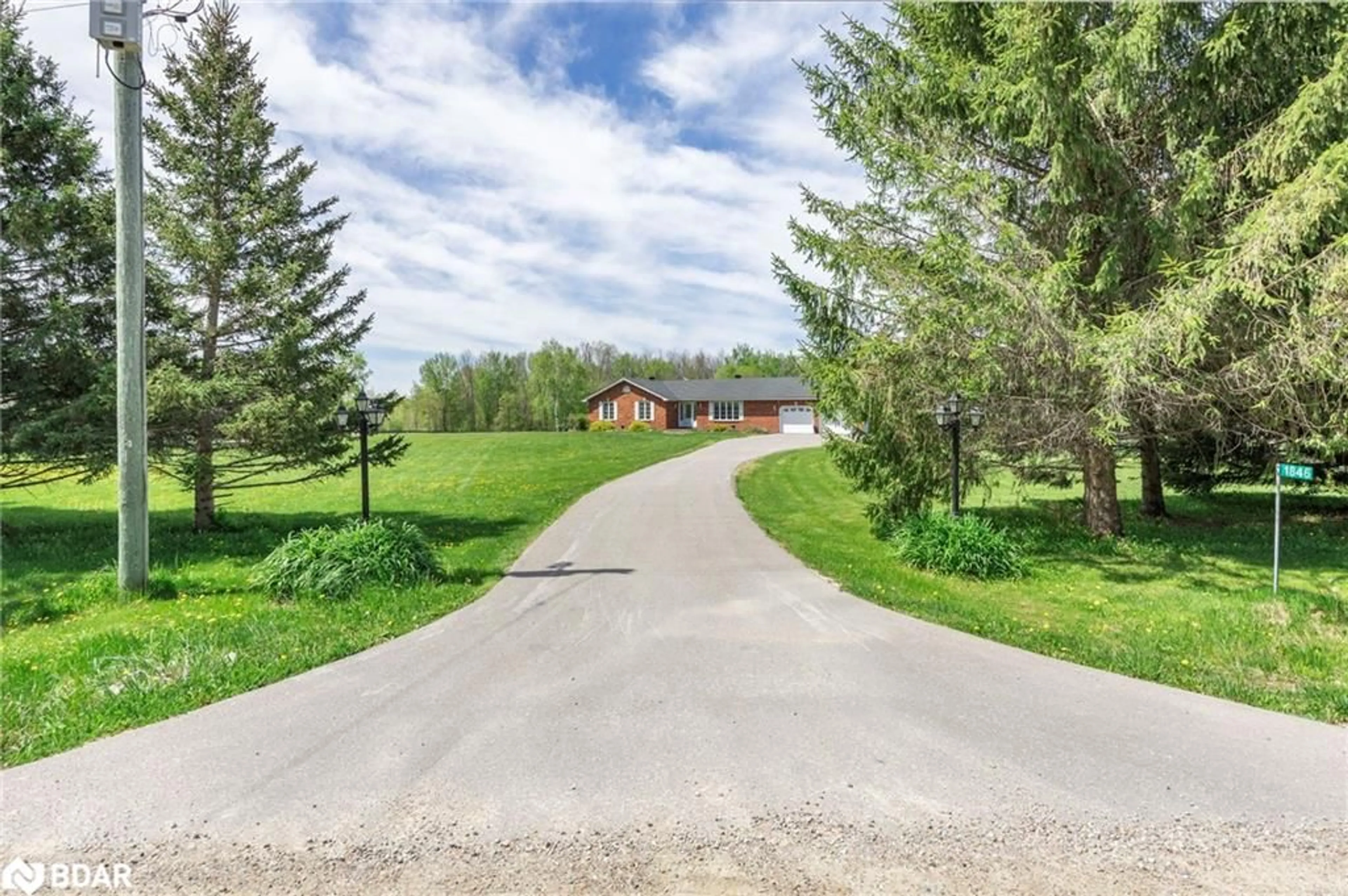 A pic from outside/outdoor area/front of a property/back of a property/a pic from drone, unknown for 1846 Atkinson Rd, Springwater Ontario L0L 2K0
