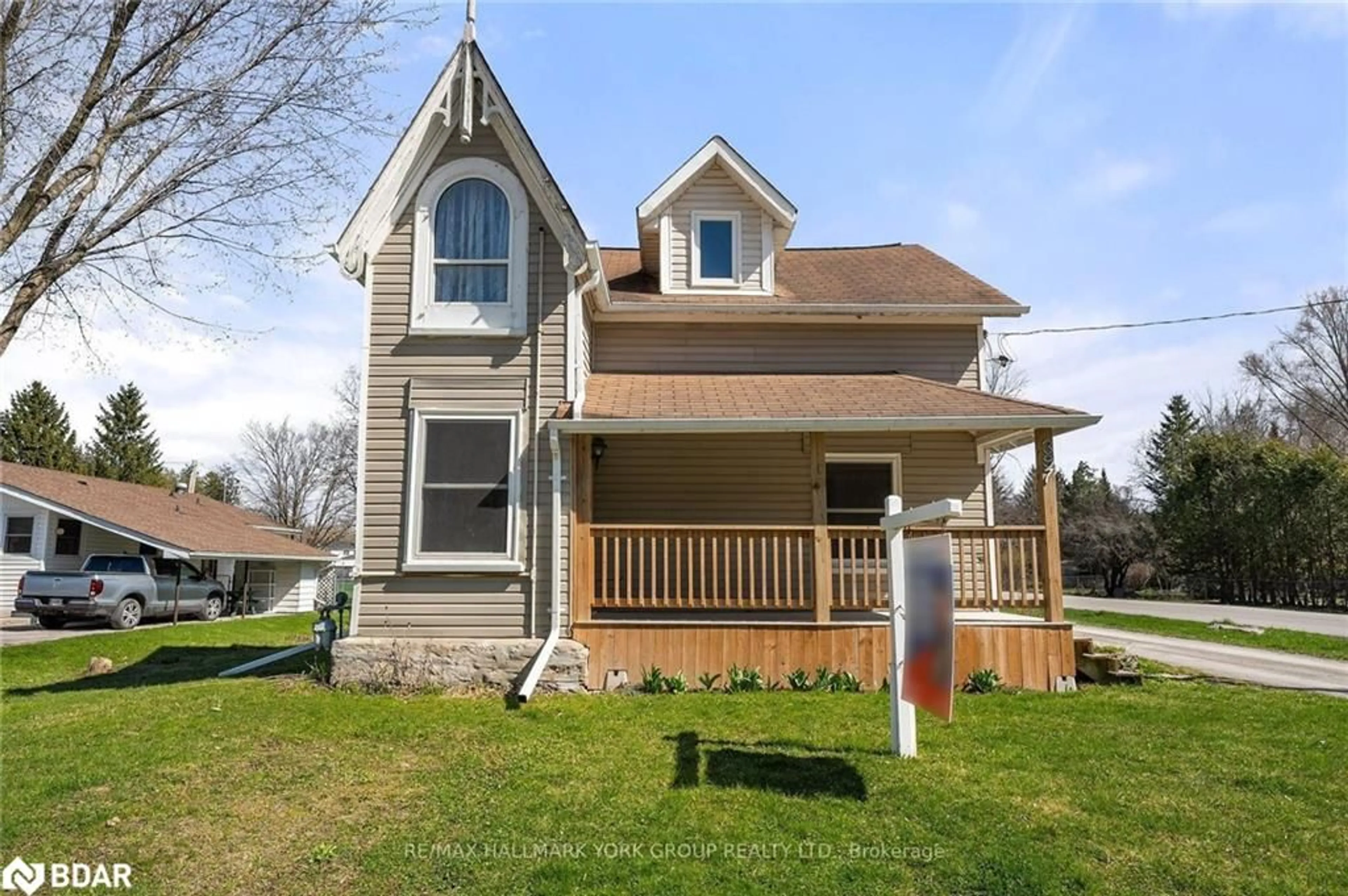 Home with vinyl exterior material, street for 397 Mara Rd, Beaverton Ontario L0K 1A0