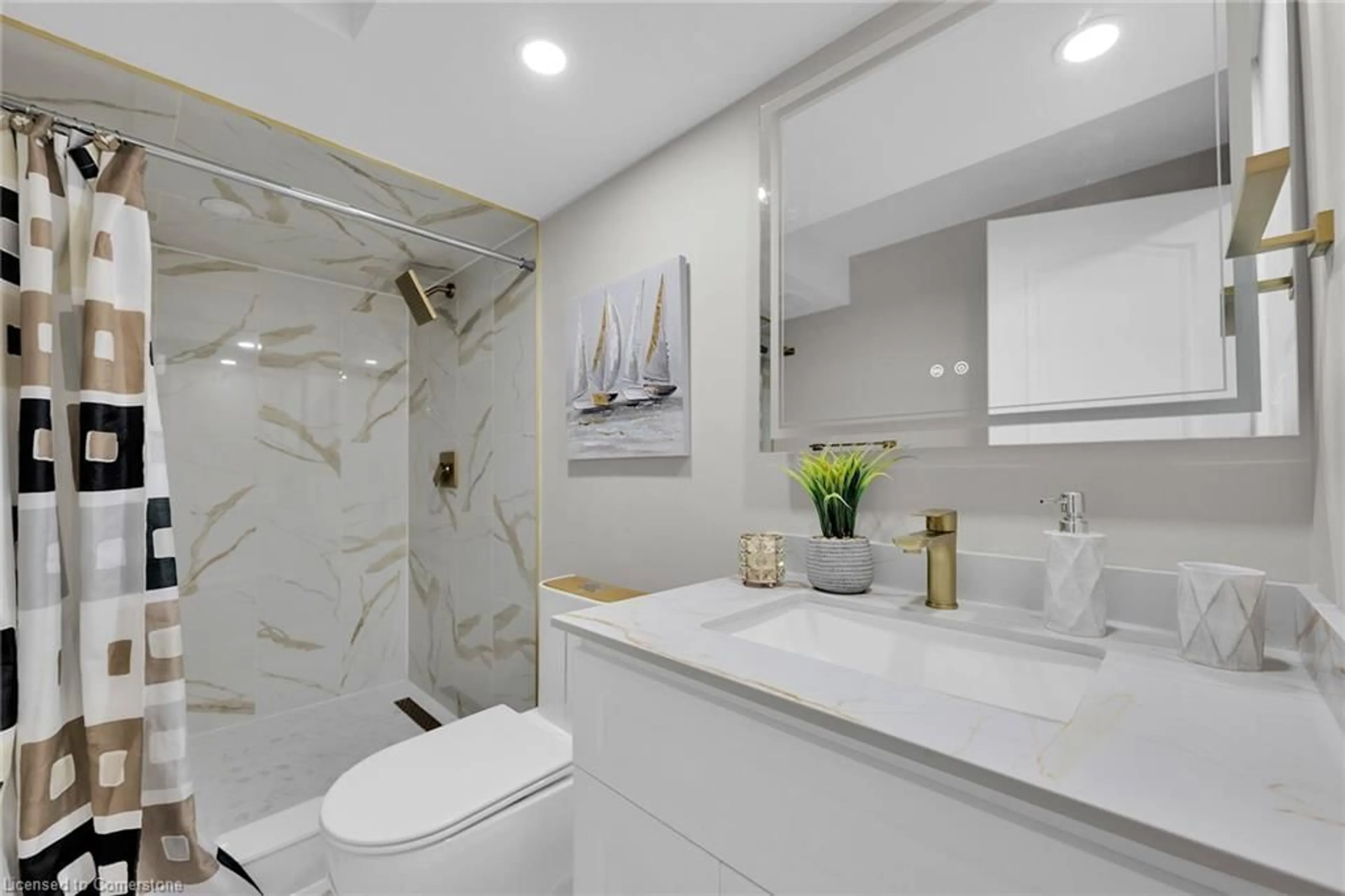 Standard bathroom, ceramic/tile floor for 99 Wise Cres, Hamilton Ontario L8T 2L7