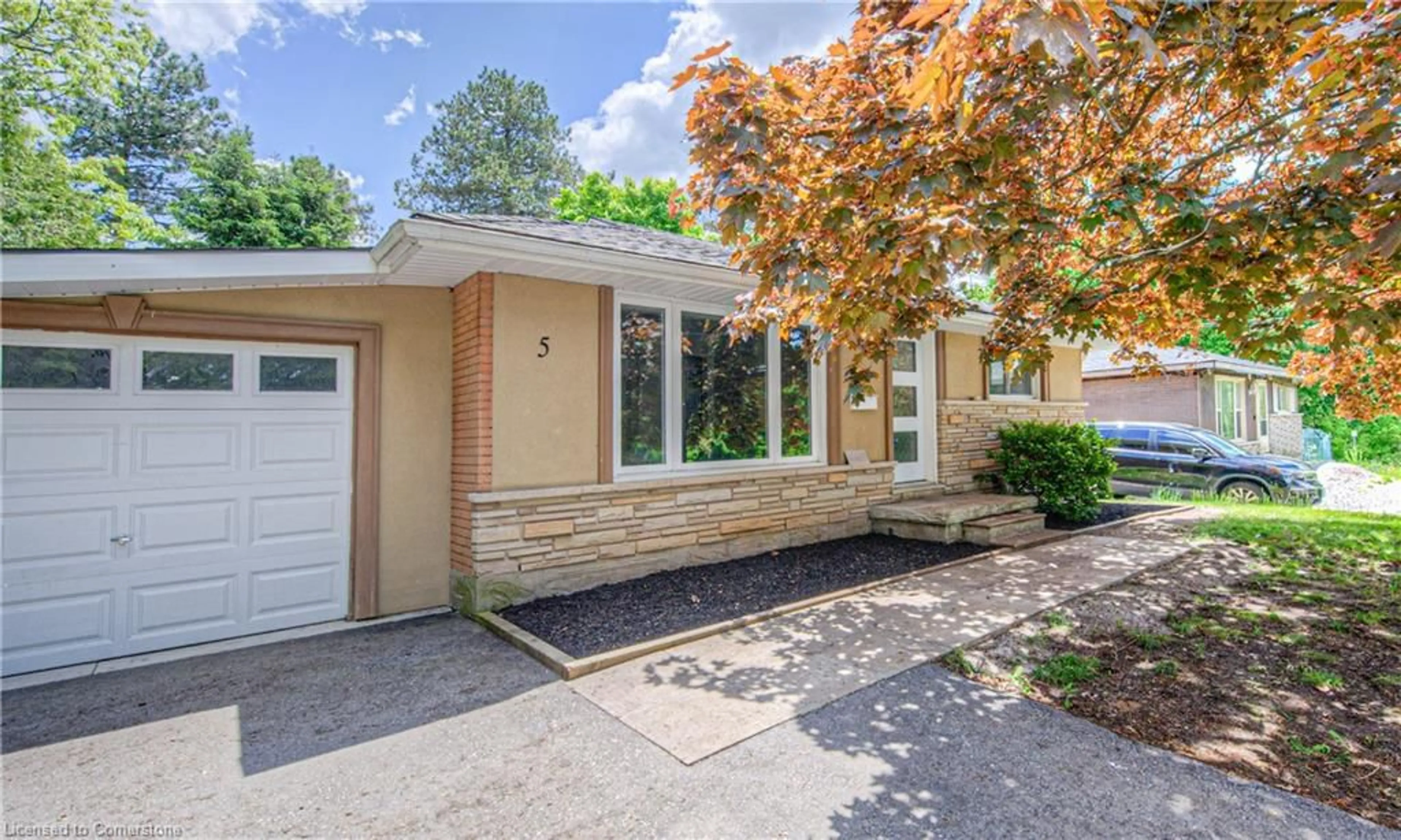 Unknown for 5 Alison Ave, Cambridge Ontario N1R 1M8