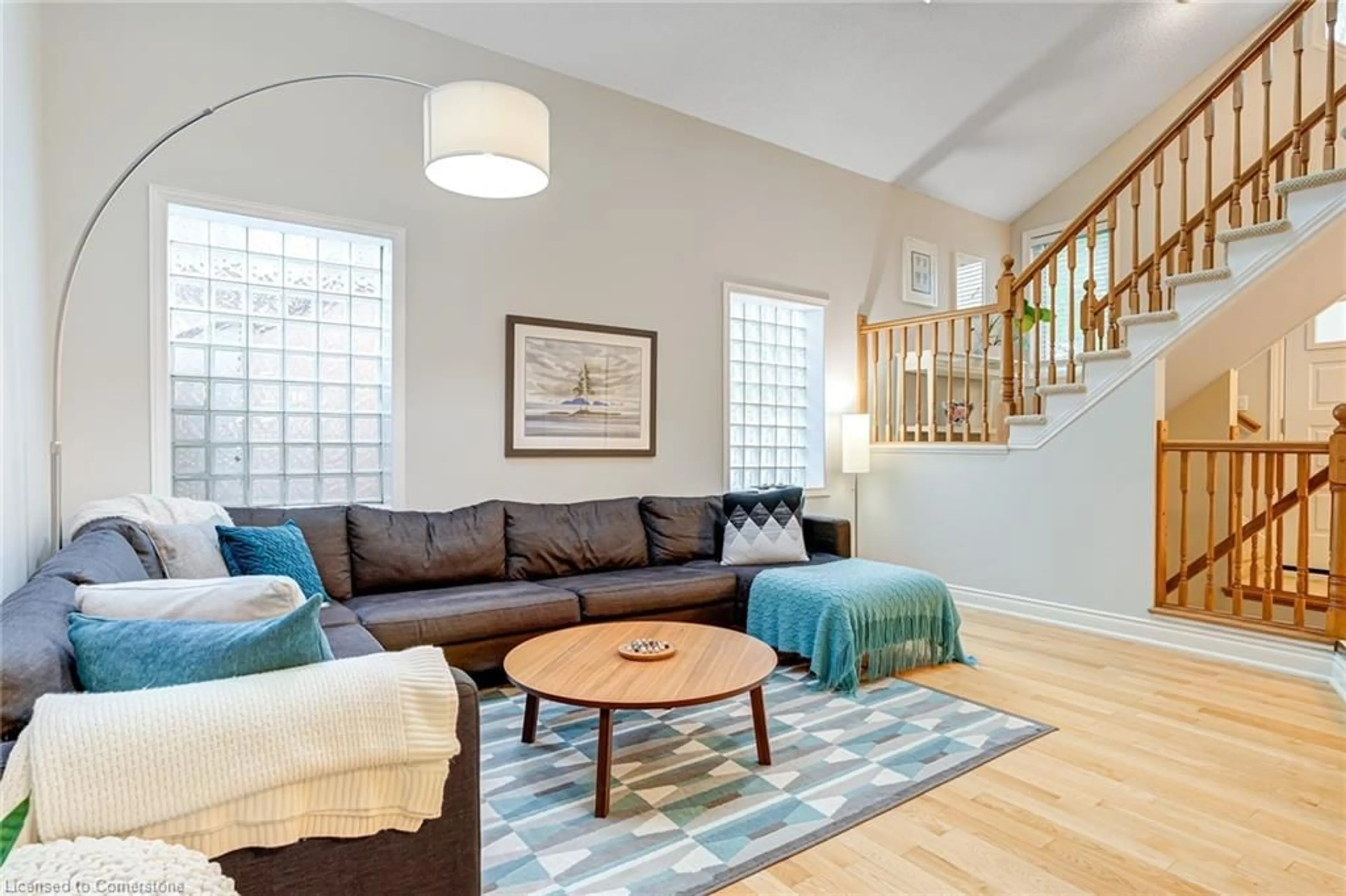 Living room with furniture, unknown for 2134 Donald Rd, Burlington Ontario L7M 3R4