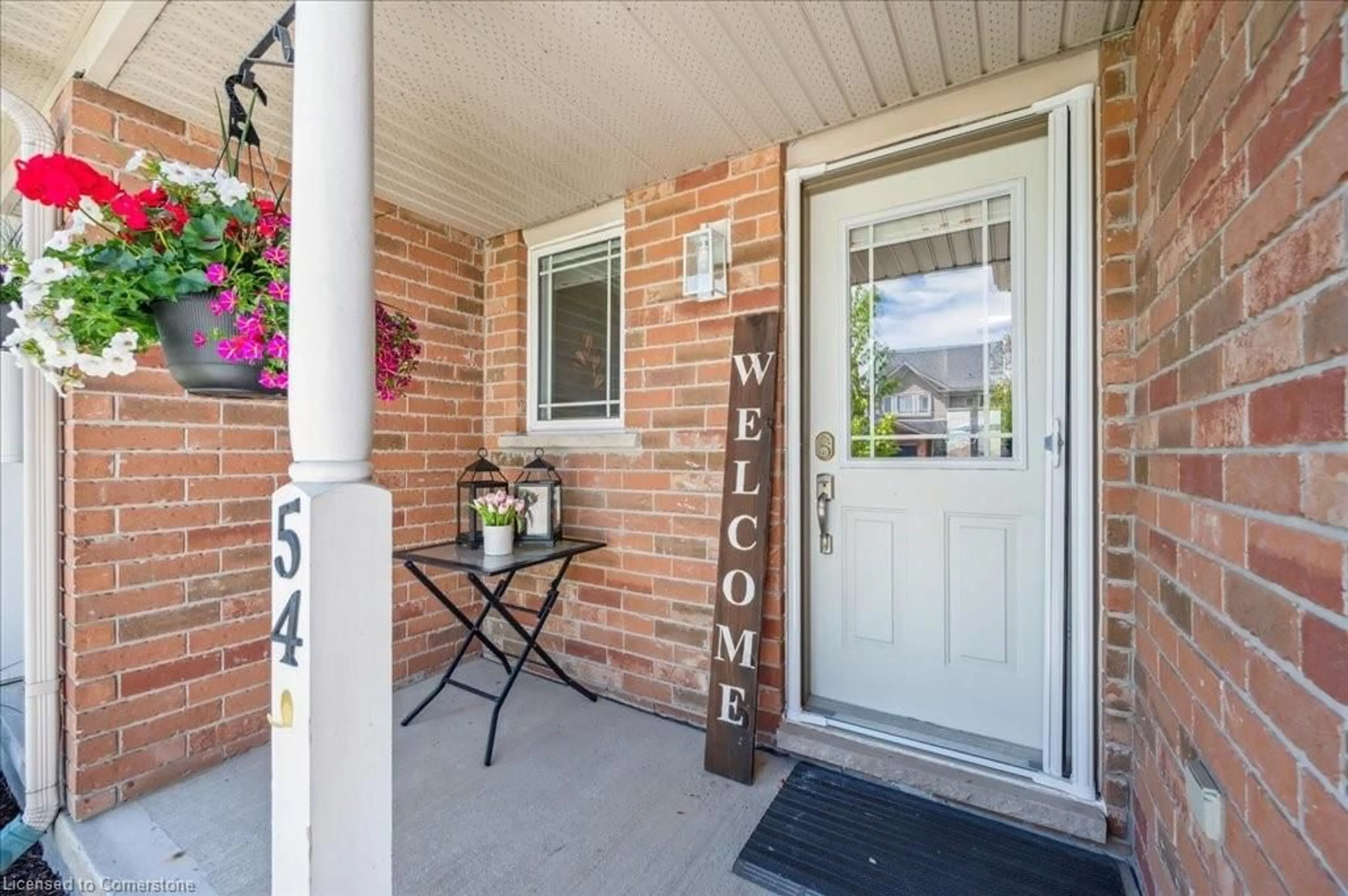 Indoor entryway for 54 Schiedel Dr, Guelph Ontario N1E 7M1