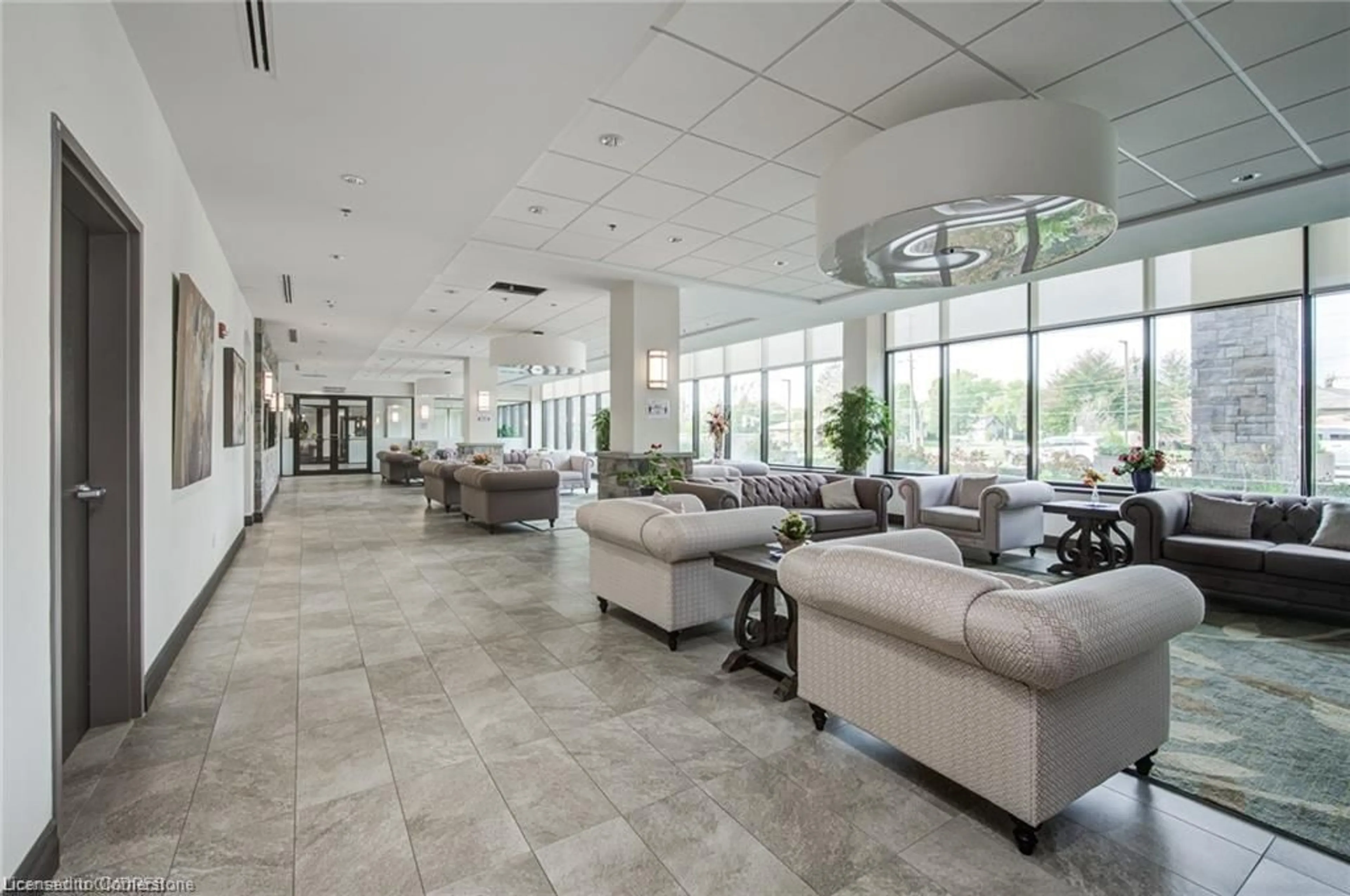 Lobby for 3290 New St #204, Burlington Ontario L7N 1M8