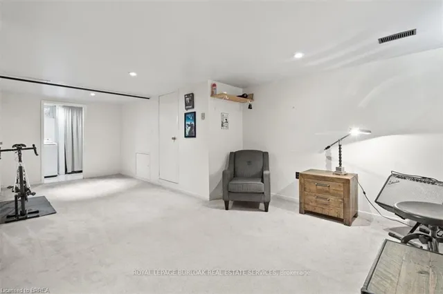 Additional image 6 of 11 Colmar Pl Unit 2