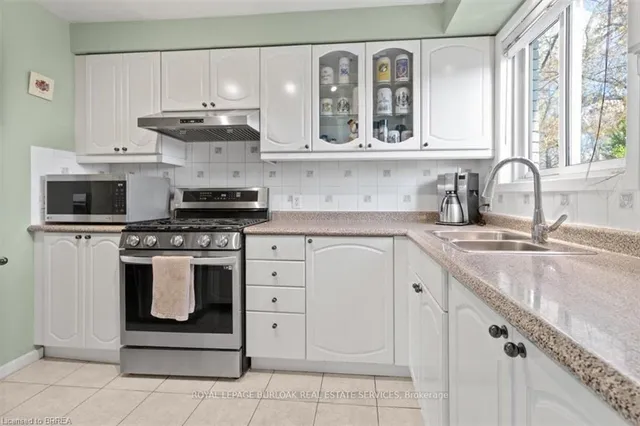 Additional image 22 of 11 Colmar Pl Unit 2