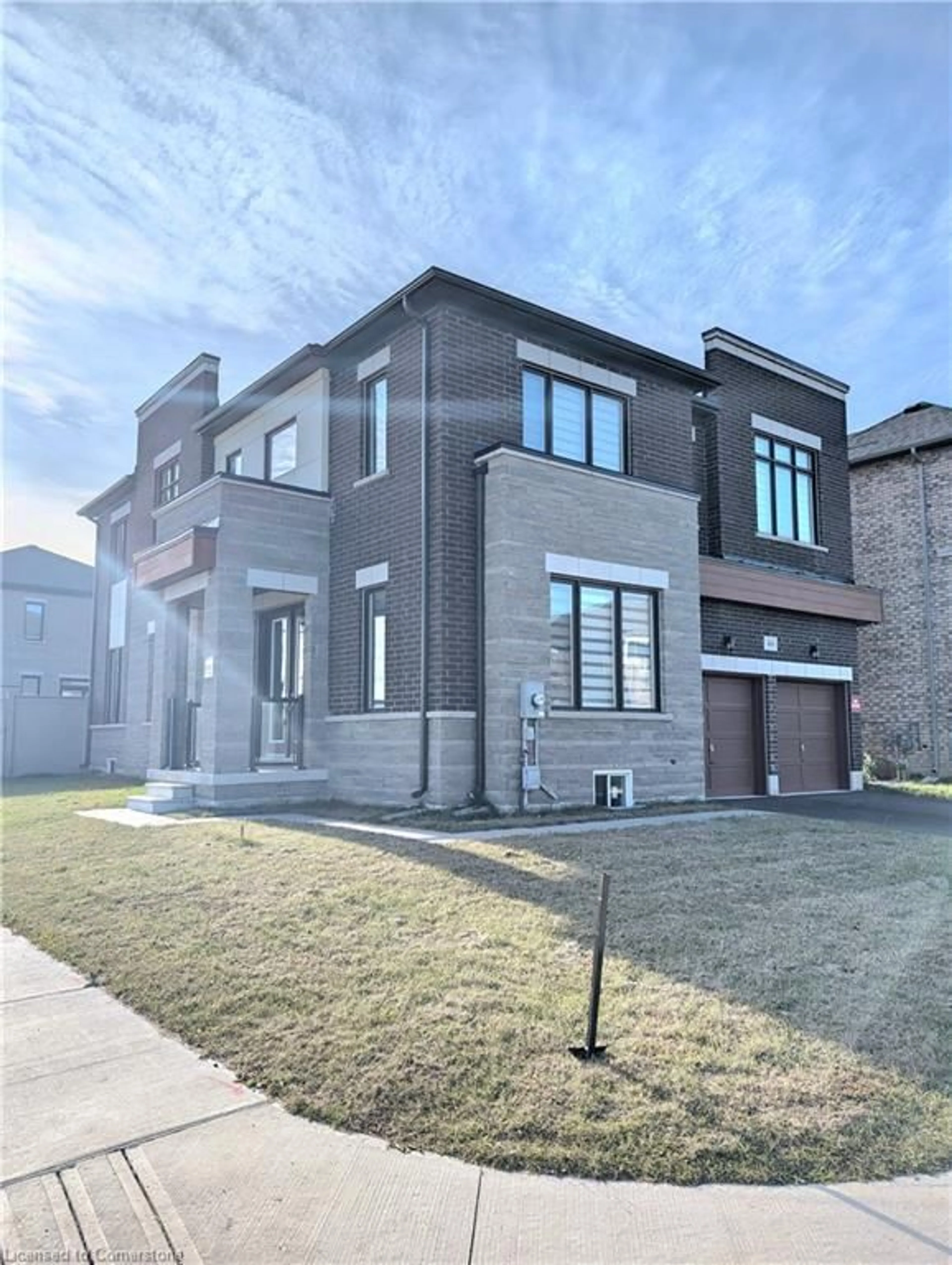 Home with brick exterior material, street for 466 Humphrey St, Waterdown Ontario L8B 1Z7