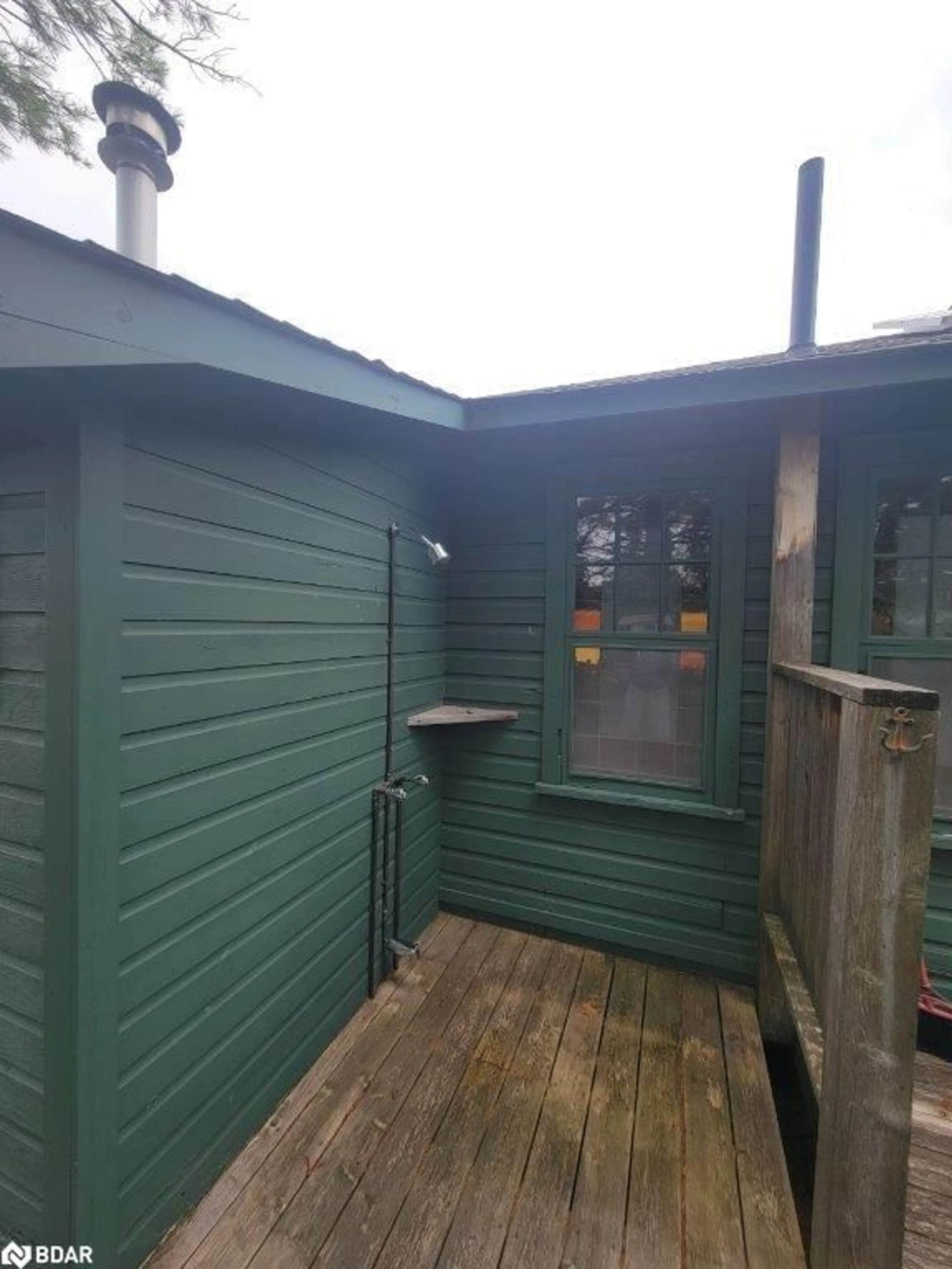 Shed for 1 A510 Island, Pointe au Baril Ontario P0G 0A3