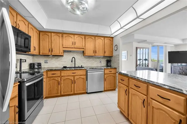 Additional property image - 6 Village Green Blvd Unit 604